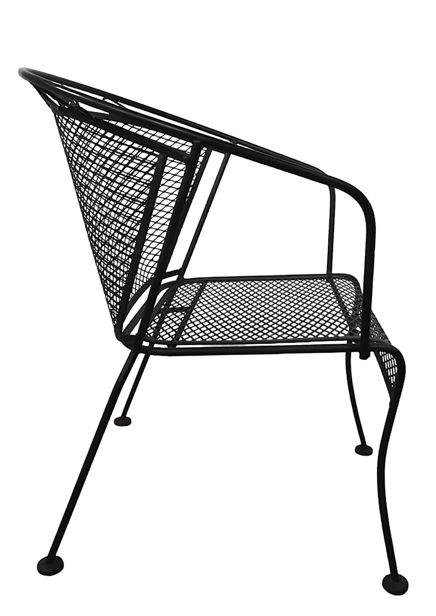 XX secolo Sedia da pranzo da giardino vintage att. a The Woodard Furniture Company  1960/70 in vendita
