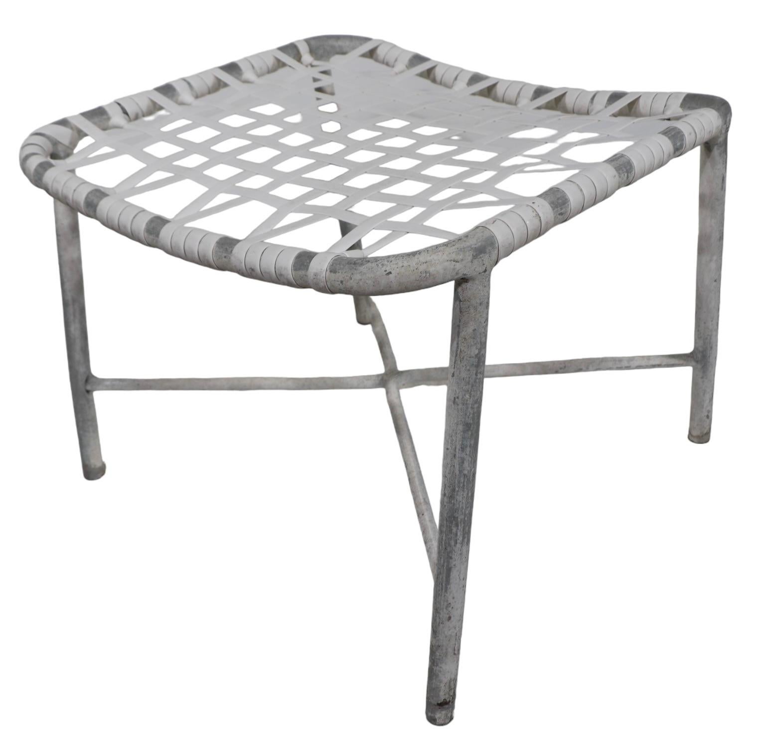 Otomana vintage para patio de piscina att. a Brown Jordan c. 1970/80's en Bueno estado para la venta en New York, NY
