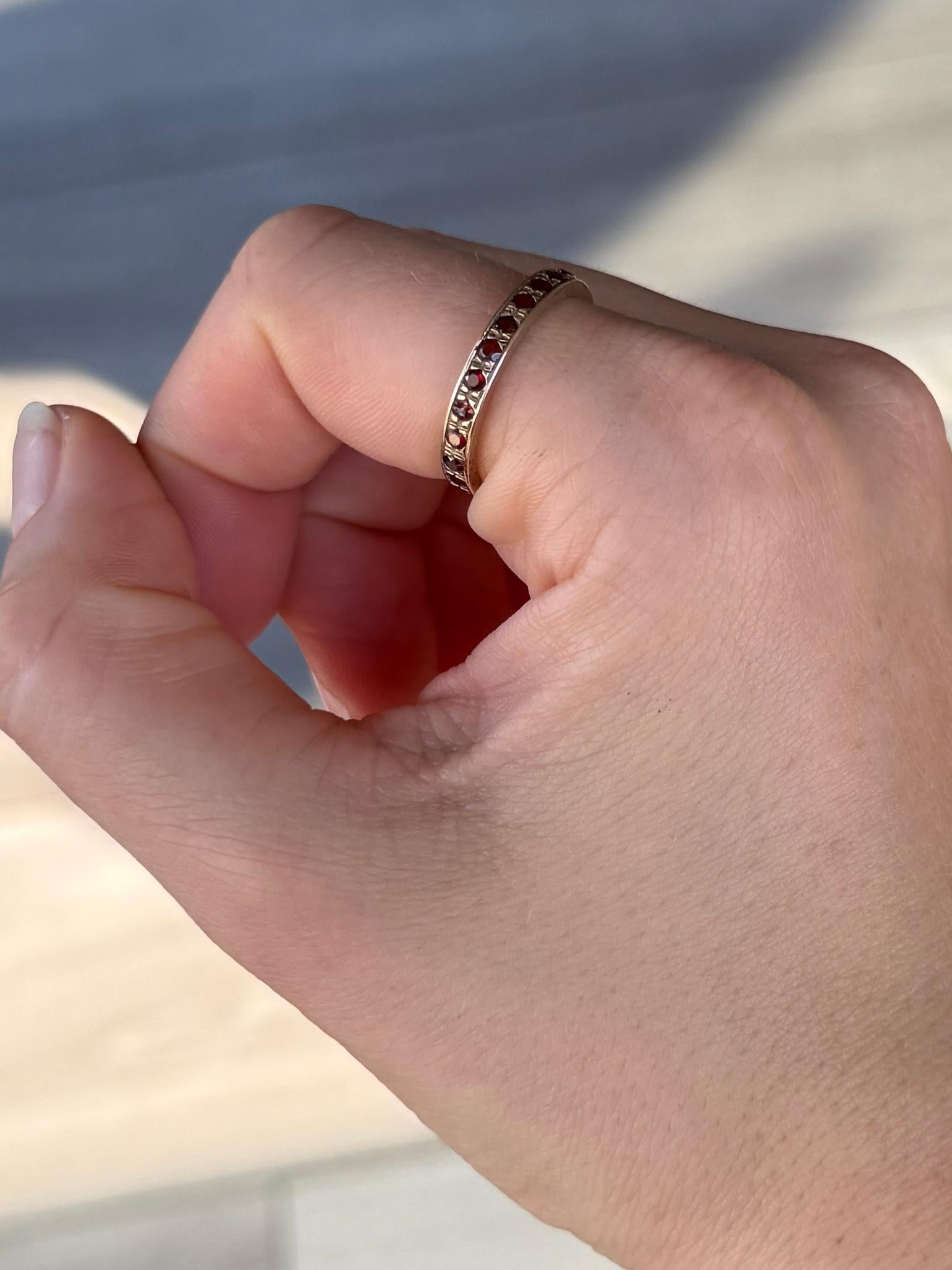 Vintage Garnet and 9 Carat Gold Eternity Band 1