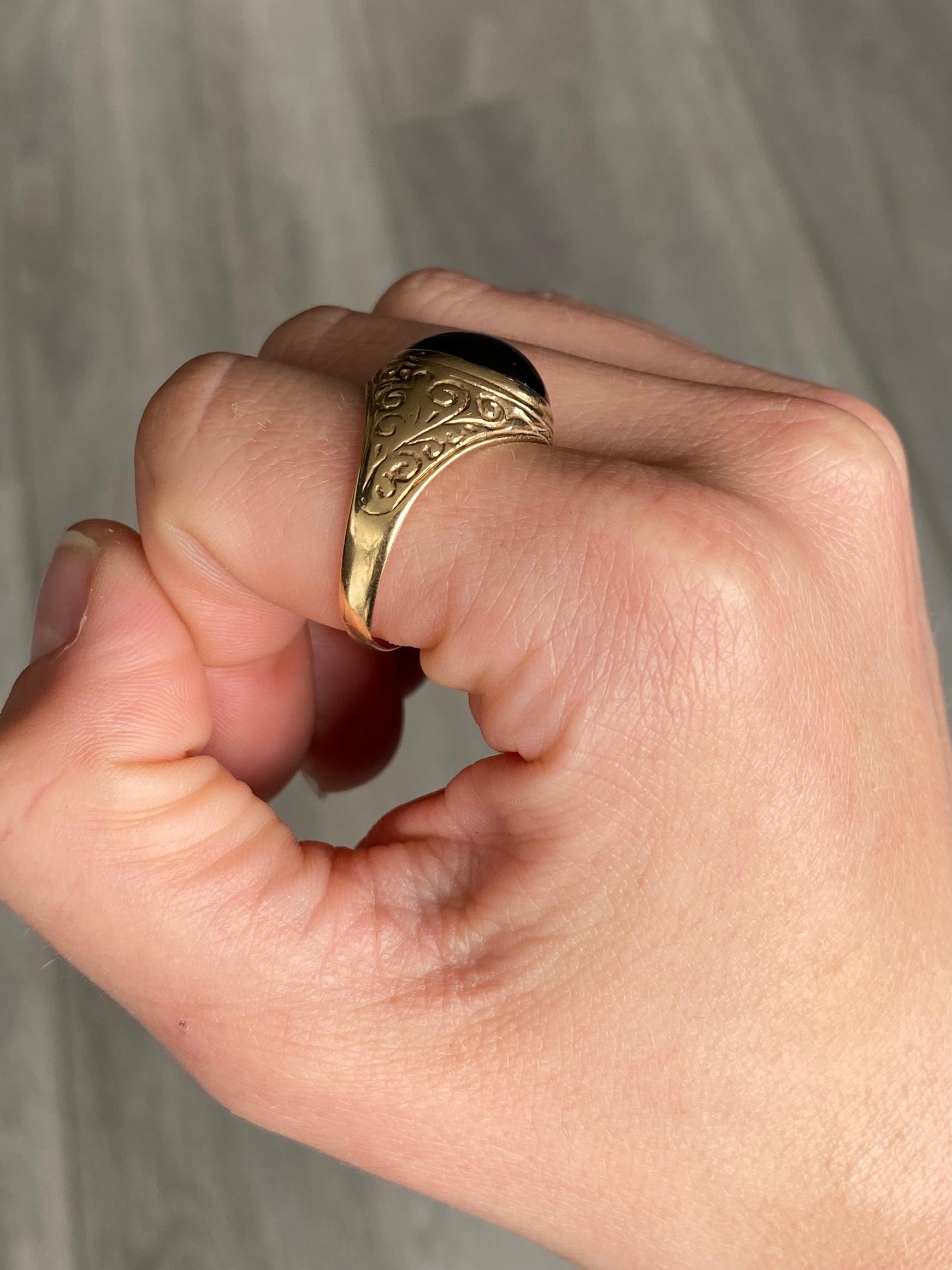 Vintage Granat und 9 Karat Gold Siegelring im Zustand „Gut“ in Chipping Campden, GB