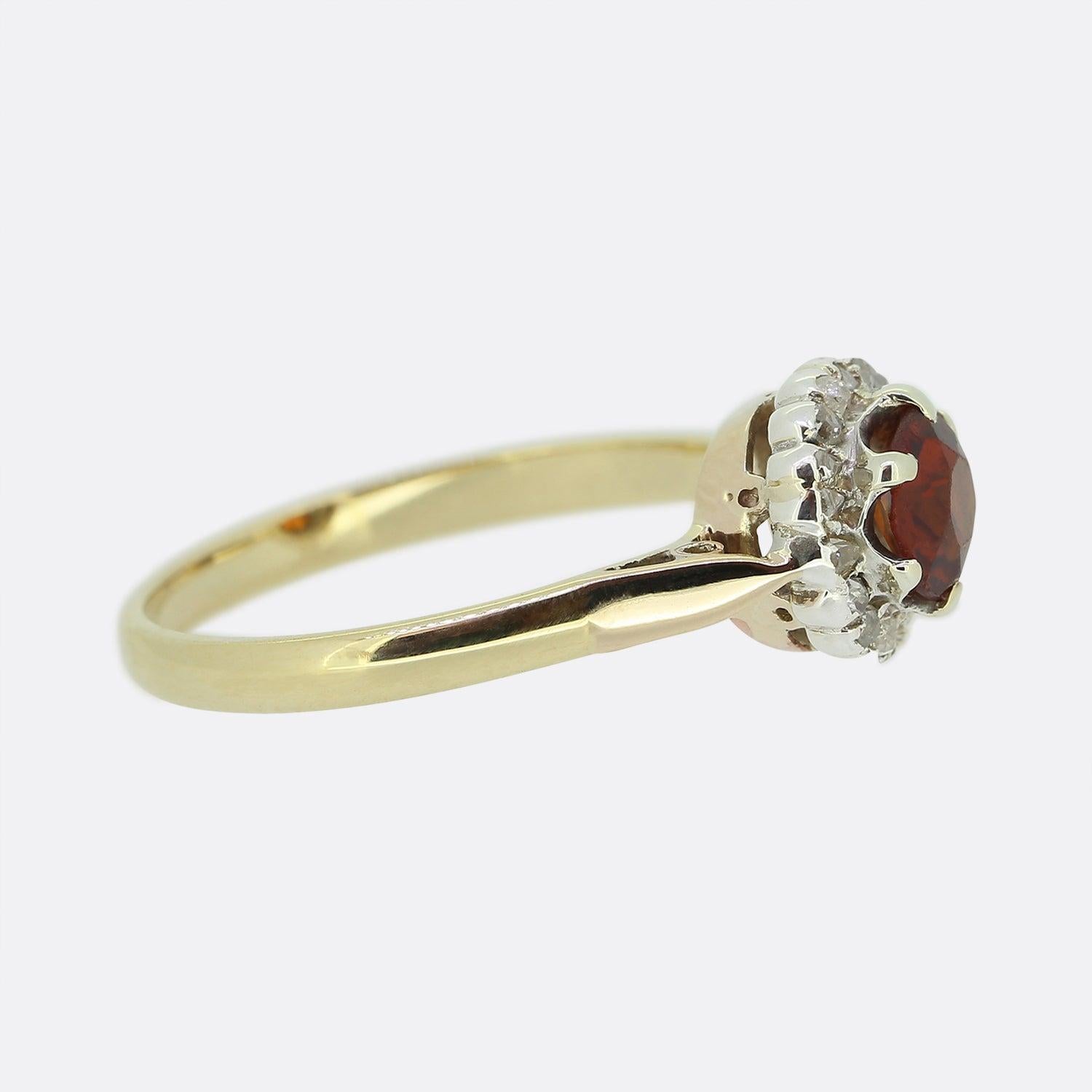 Vintage Garnet and Diamond Cluster Ring In Good Condition In London, GB