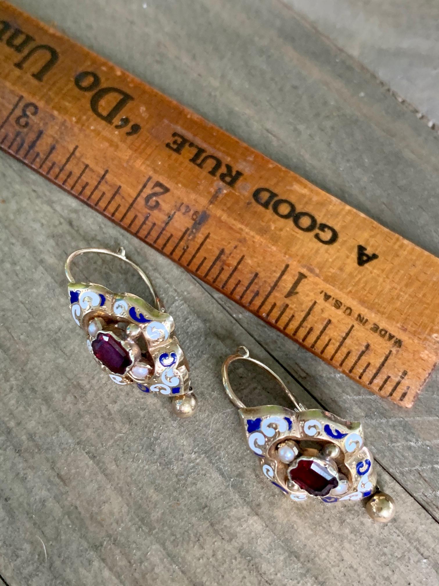 Vintage Garnet and Pearl Enamel Gold Drop Earrings In Good Condition In St. Louis Park, MN