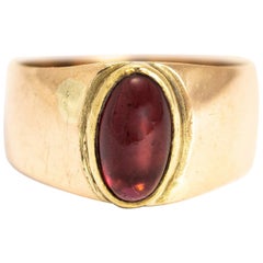 Vintage Garnet Cabochon and 9 Carat Gold Signet