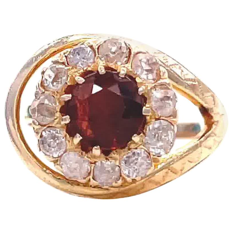 Victorian Vintage Garnet Diamond 18 Karat Gold Cluster Ring