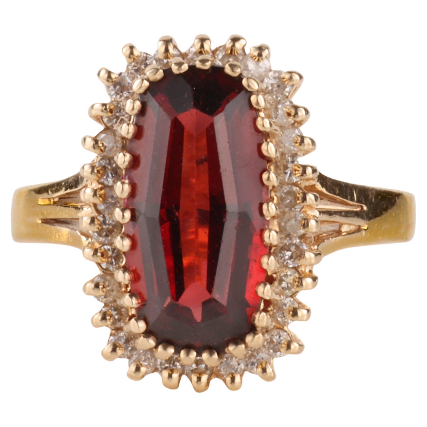 Vintage Garnet & Diamond Ring For Sale