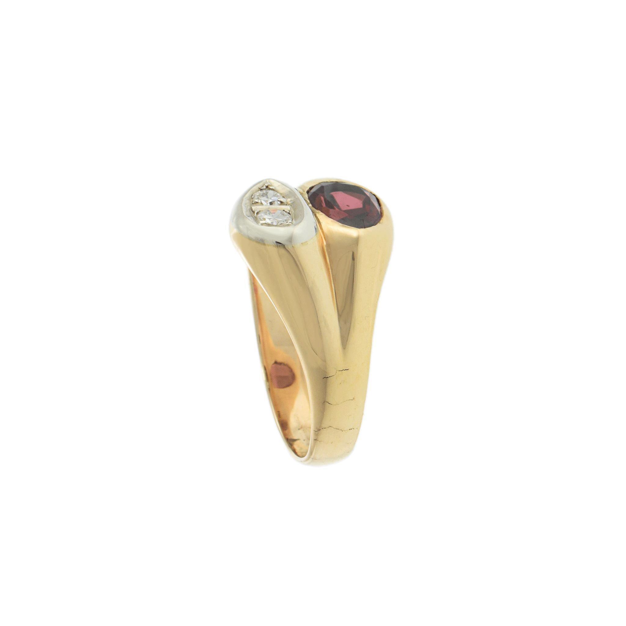 Taille poire Bague vintage grenat et diamant en or jaune 14K en vente