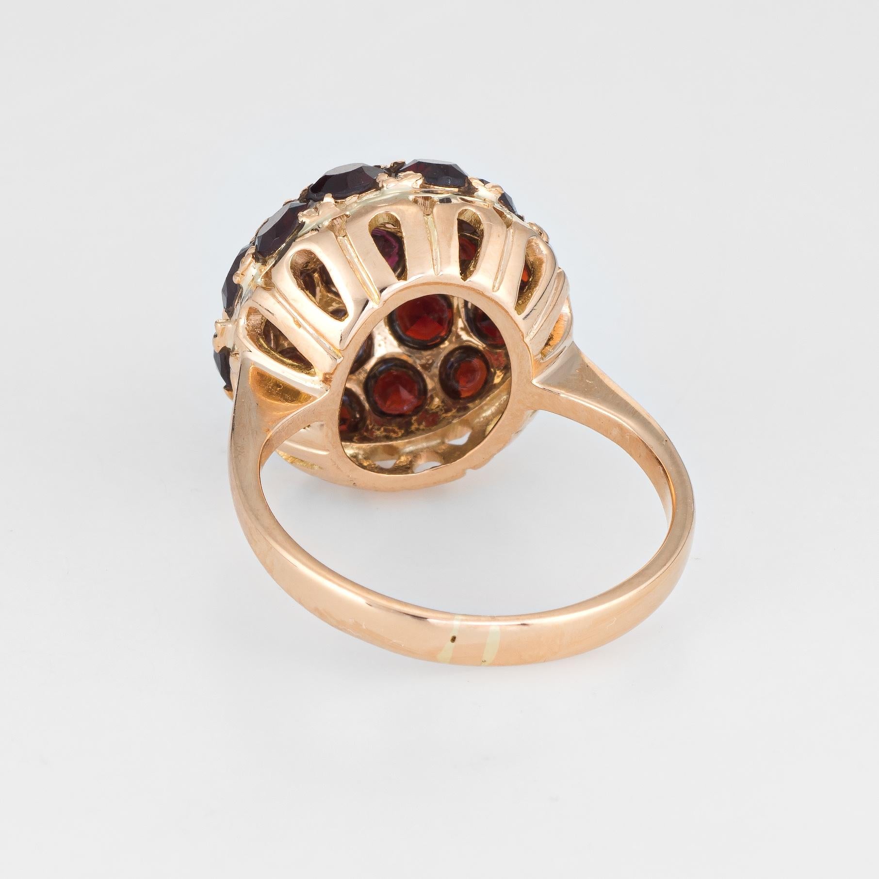 Vintage Garnet Dome Ring 18 Karat Yellow Gold Orb Stacking Estate Fine Jewelry In Excellent Condition In Torrance, CA