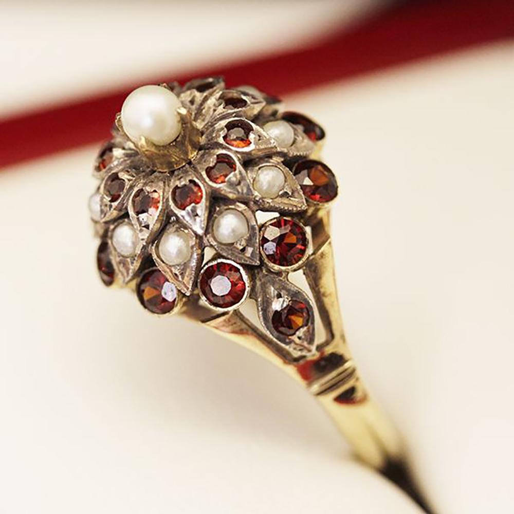 Vintage Garnet & Pearl Cluster Ring For Sale 3