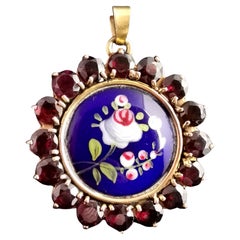 Vintage Garnet pendant, floral enamelled, 9k yellow gold 