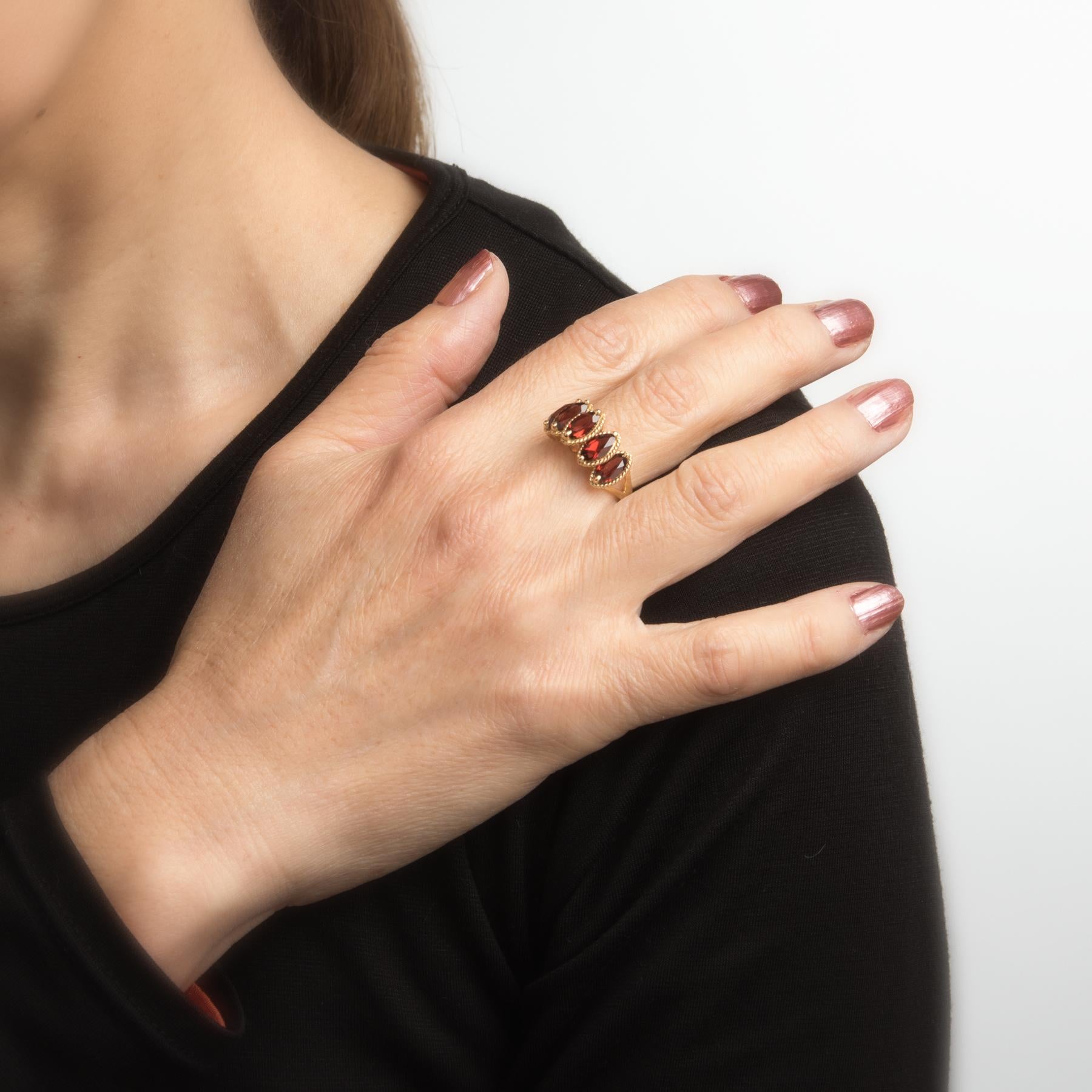 Modern Vintage Garnet Ring Graduated 14 Karat Gold Marquise Cut Estate Fine Jewelry