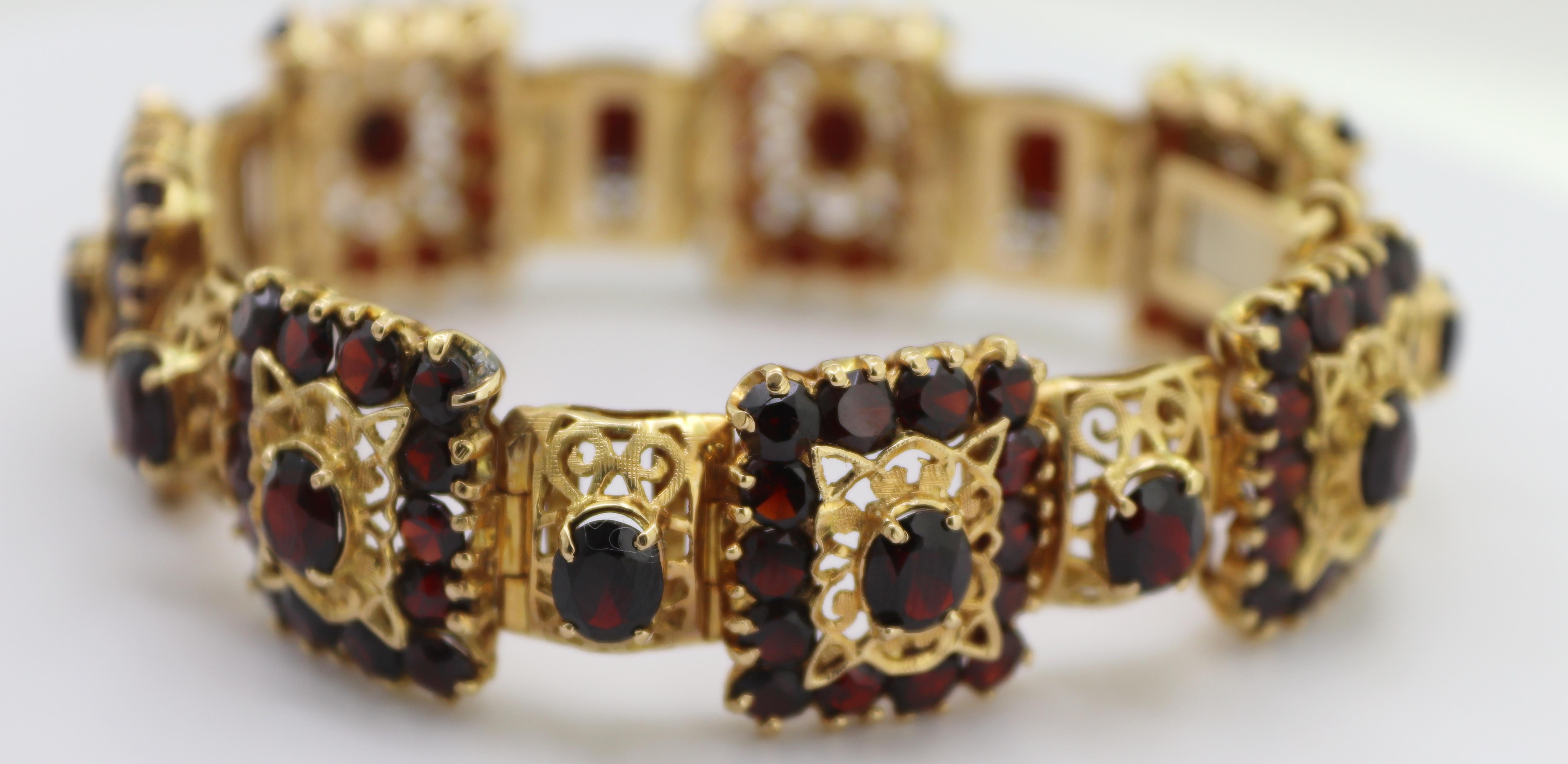 Suite aus Granat-, Gelbgold-Armband und Ringschmuck im Angebot 7