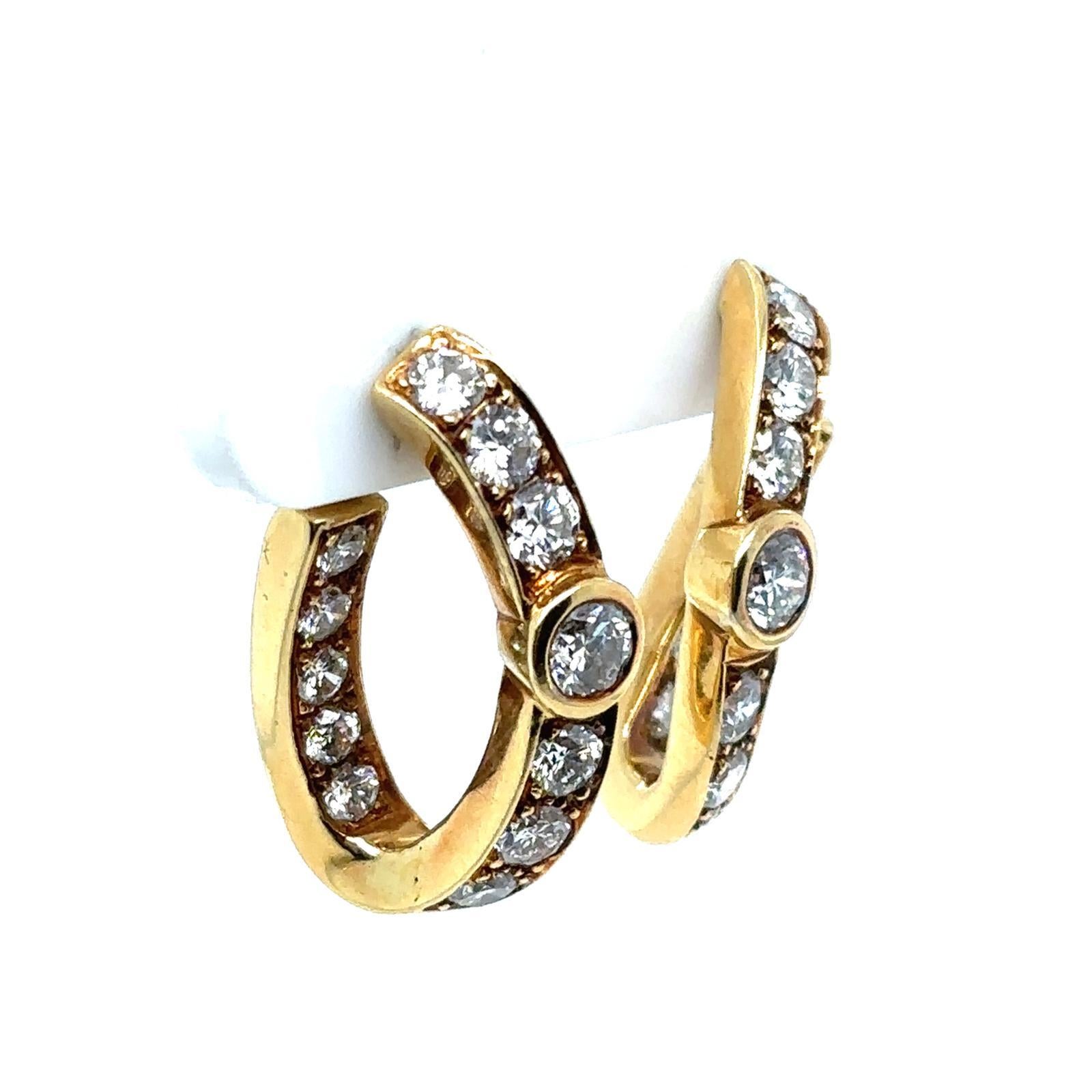 Vintage Garrard & Co 18 Karat Yellow Gold Diamond Hoop Earrings In Good Condition For Sale In London, GB