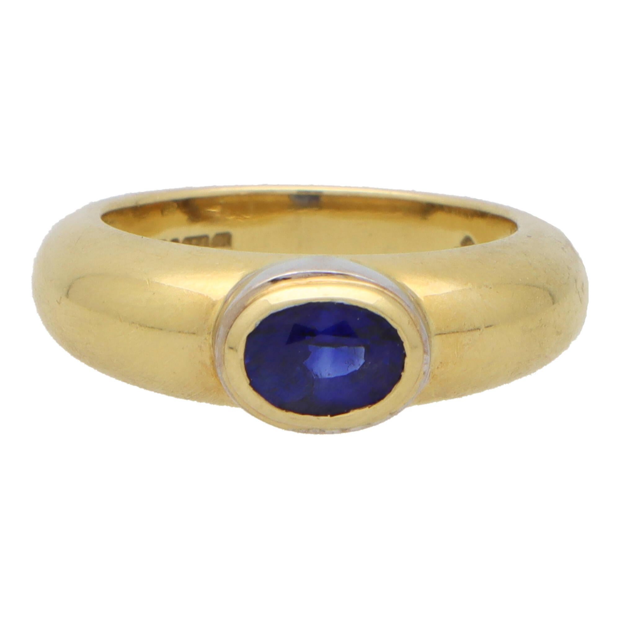  Jahrgang Garrard & Co. Blauer Saphir Gypsy Set Ring aus 18k Gelb- und Weißgold (Moderne) im Angebot
