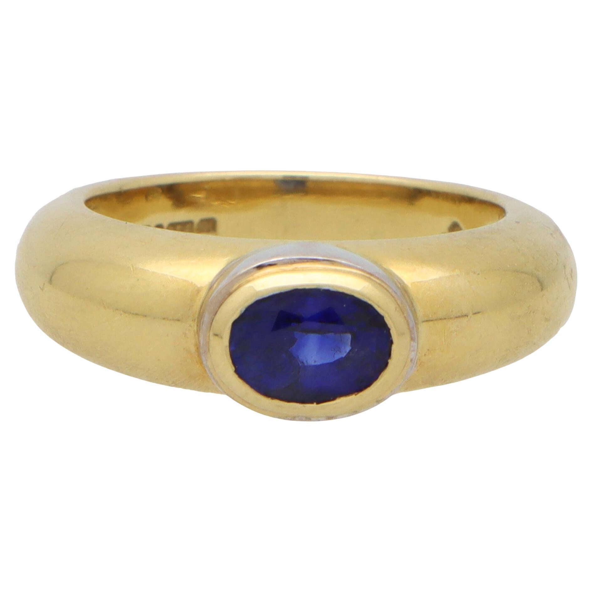  Vintage Garrard & Co. Blue Sapphire Gypsy Set Ring in 18k Yellow and White Gold For Sale