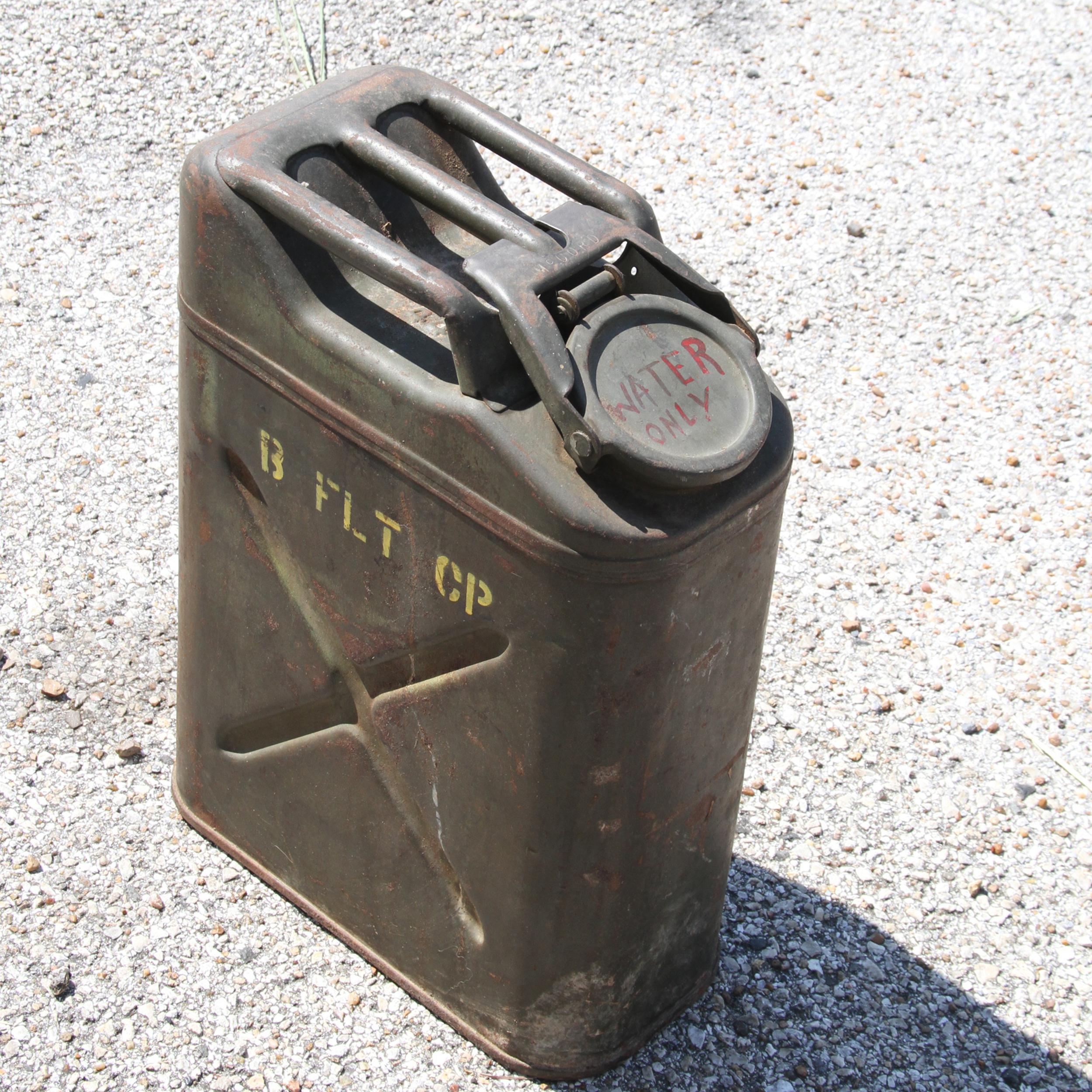 Bidón de agua de la Segunda Guerra Mundial siglo XX en venta