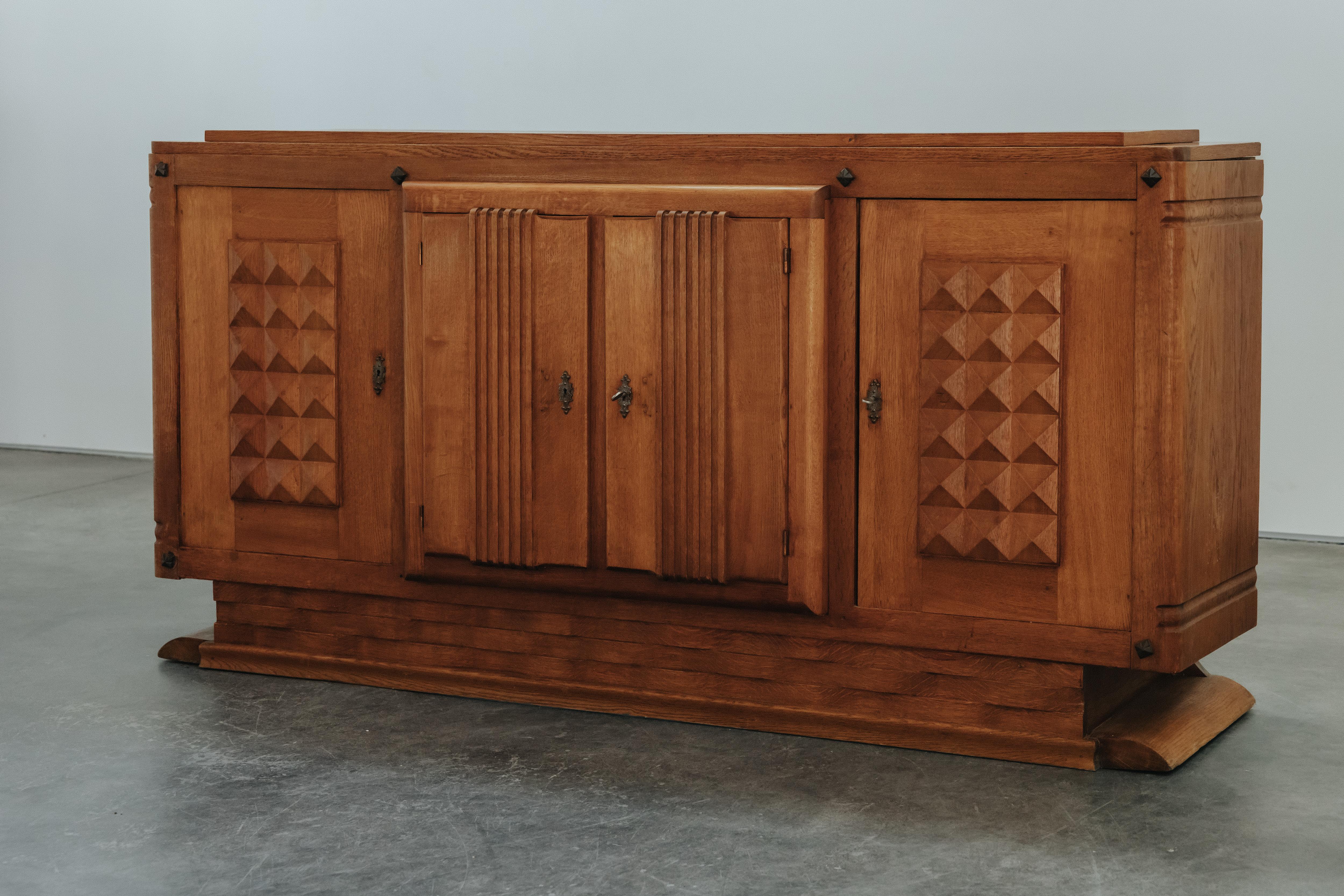 Credenza d'epoca Gaston Poisson proveniente dalla Francia, circa 1960 In condizioni buone in vendita a Nashville, TN