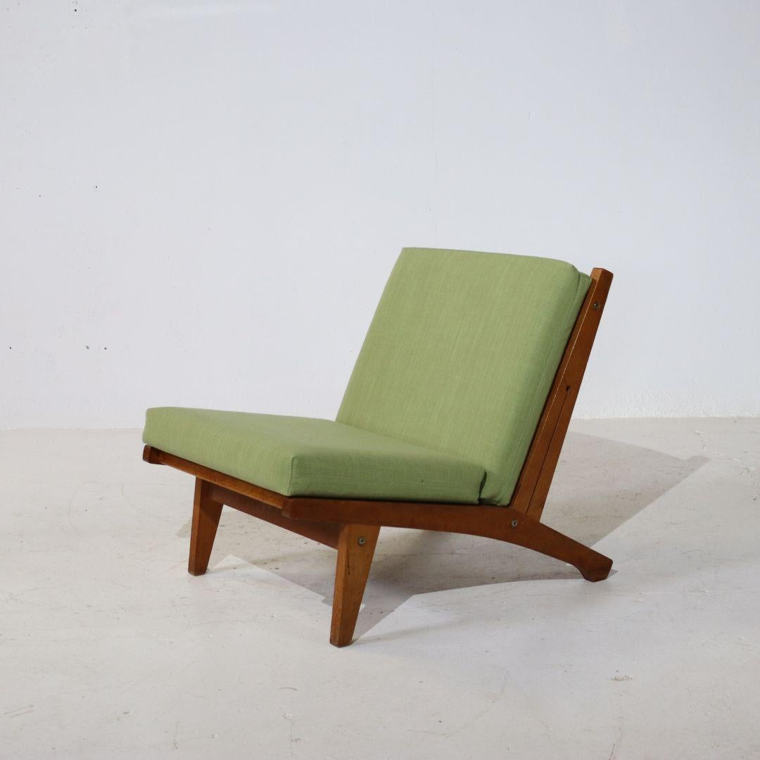 Scandinavian Modern Vintage GE370 Lounge Chair by Hans Wegner for Getama Denmark