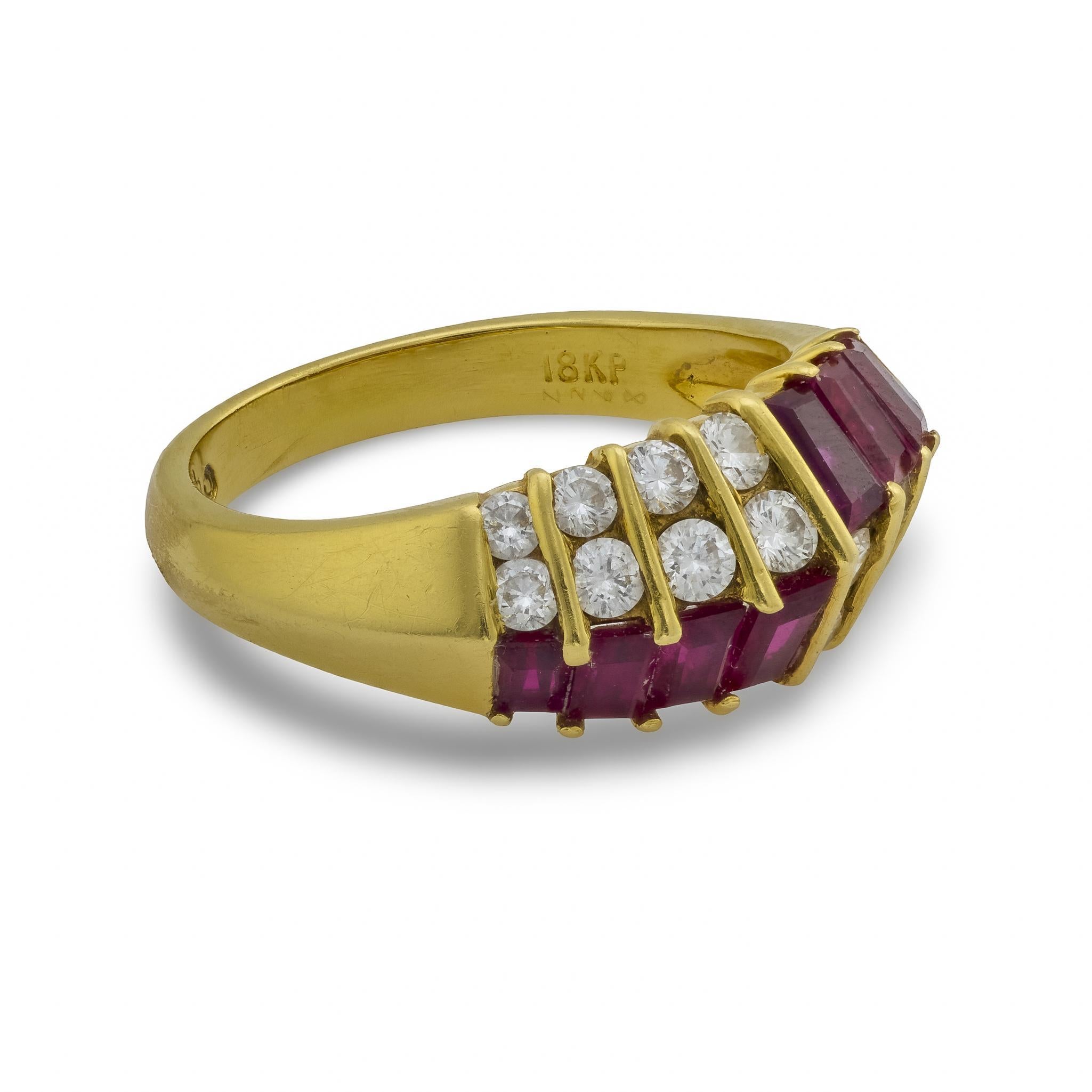 Gemlok d'epoca, 1,20 carati, rubino e diamante, bracciale in oro giallo 18 ct. In condizioni buone in vendita a Beverly Hills, CA