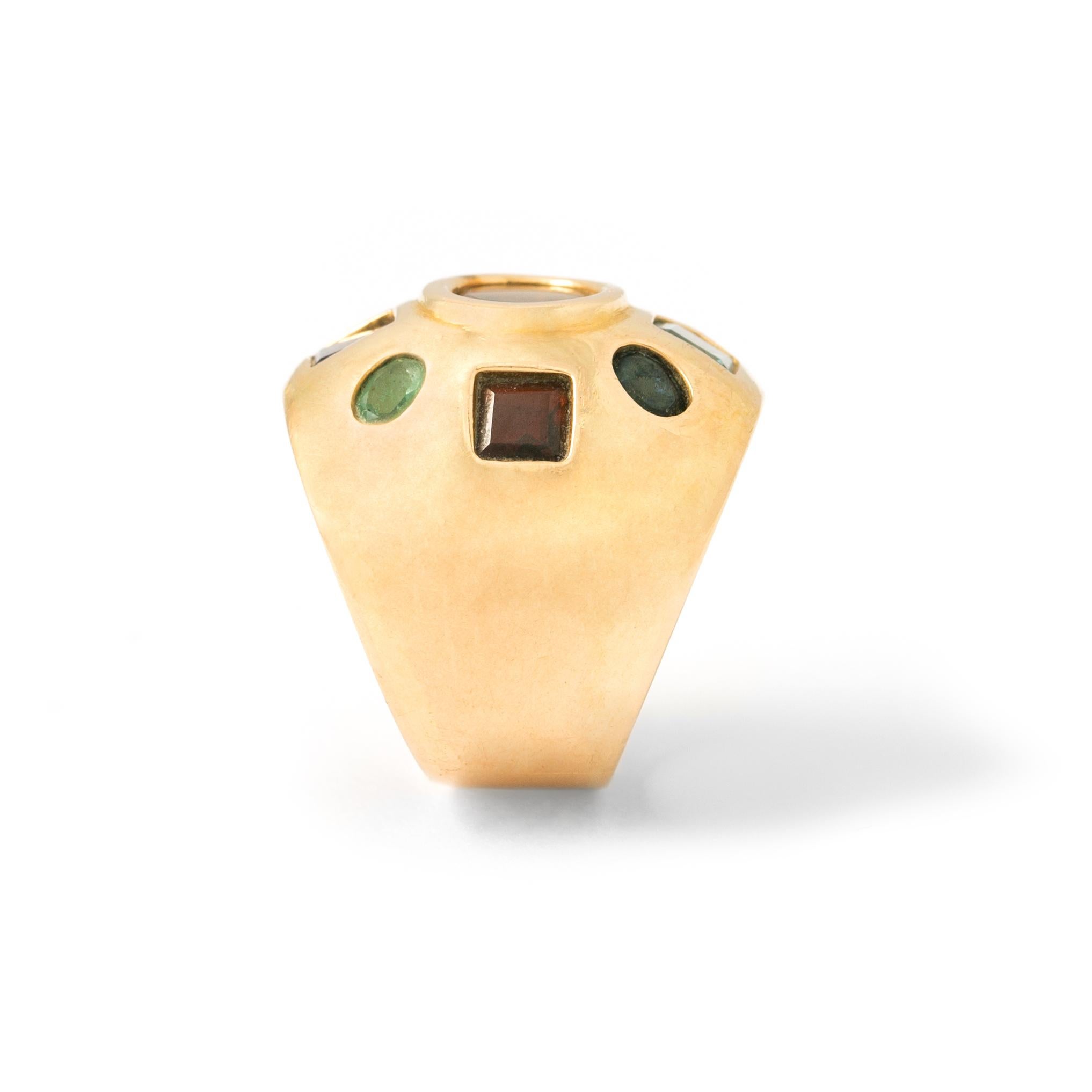Vintage Gems Gold Ring In Excellent Condition In Geneva, CH
