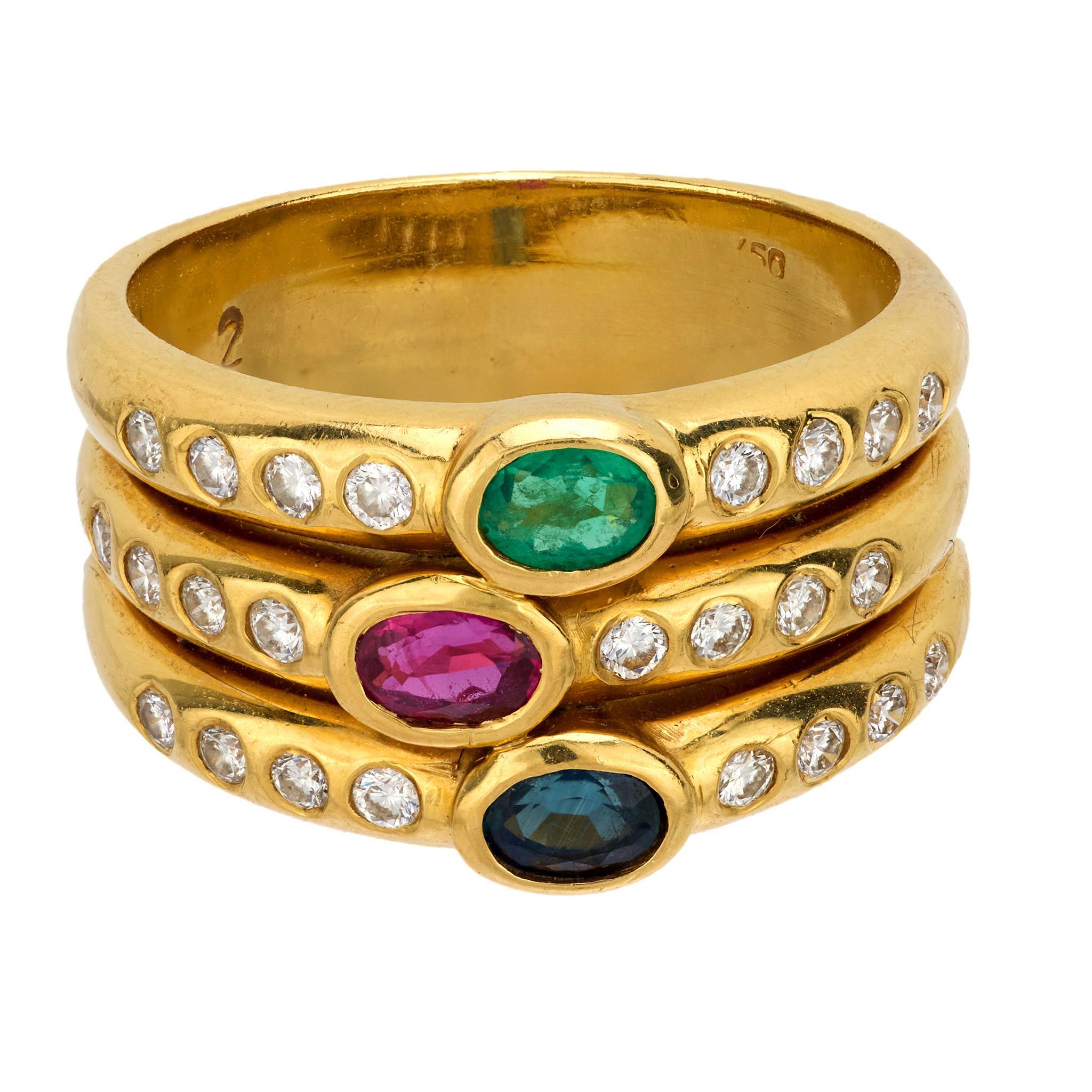 Modern Vintage gemstone diamond 18k yellow gold triple band ring For Sale
