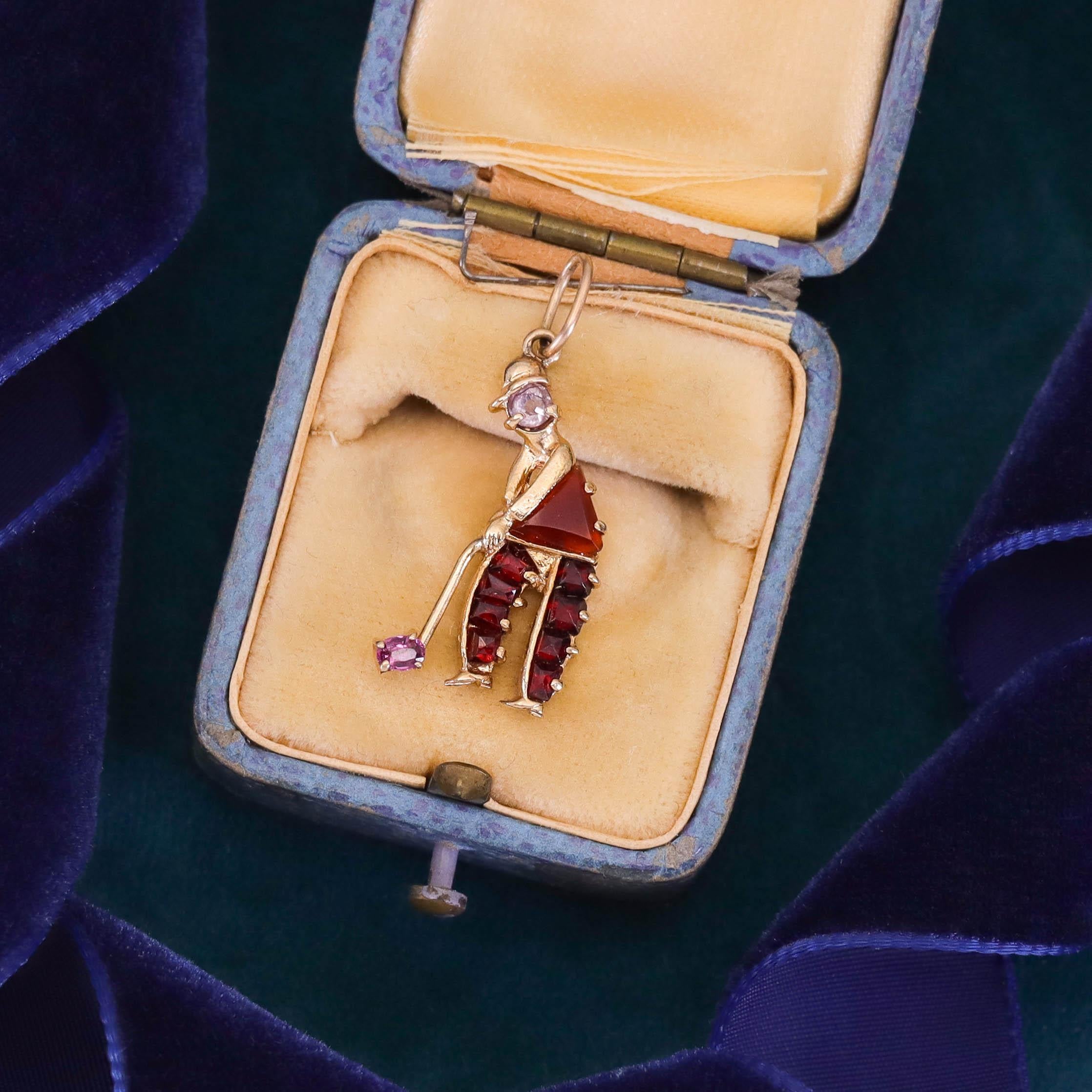 Charm d'oro 14k con pietra preziosa d'epoca per golfista in vendita 1