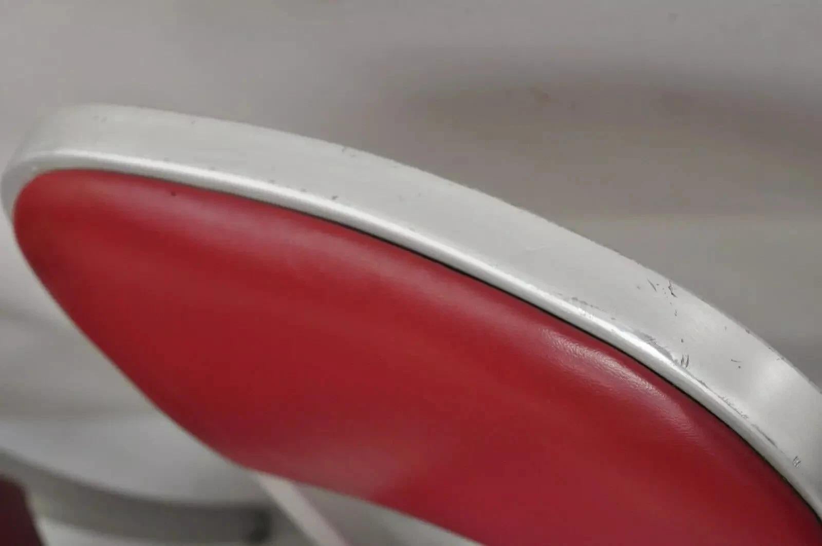 Vintage General Fireproofing GoodForm Aluminio Rojo Vinilo Sillas Laterales - un Par en venta 3