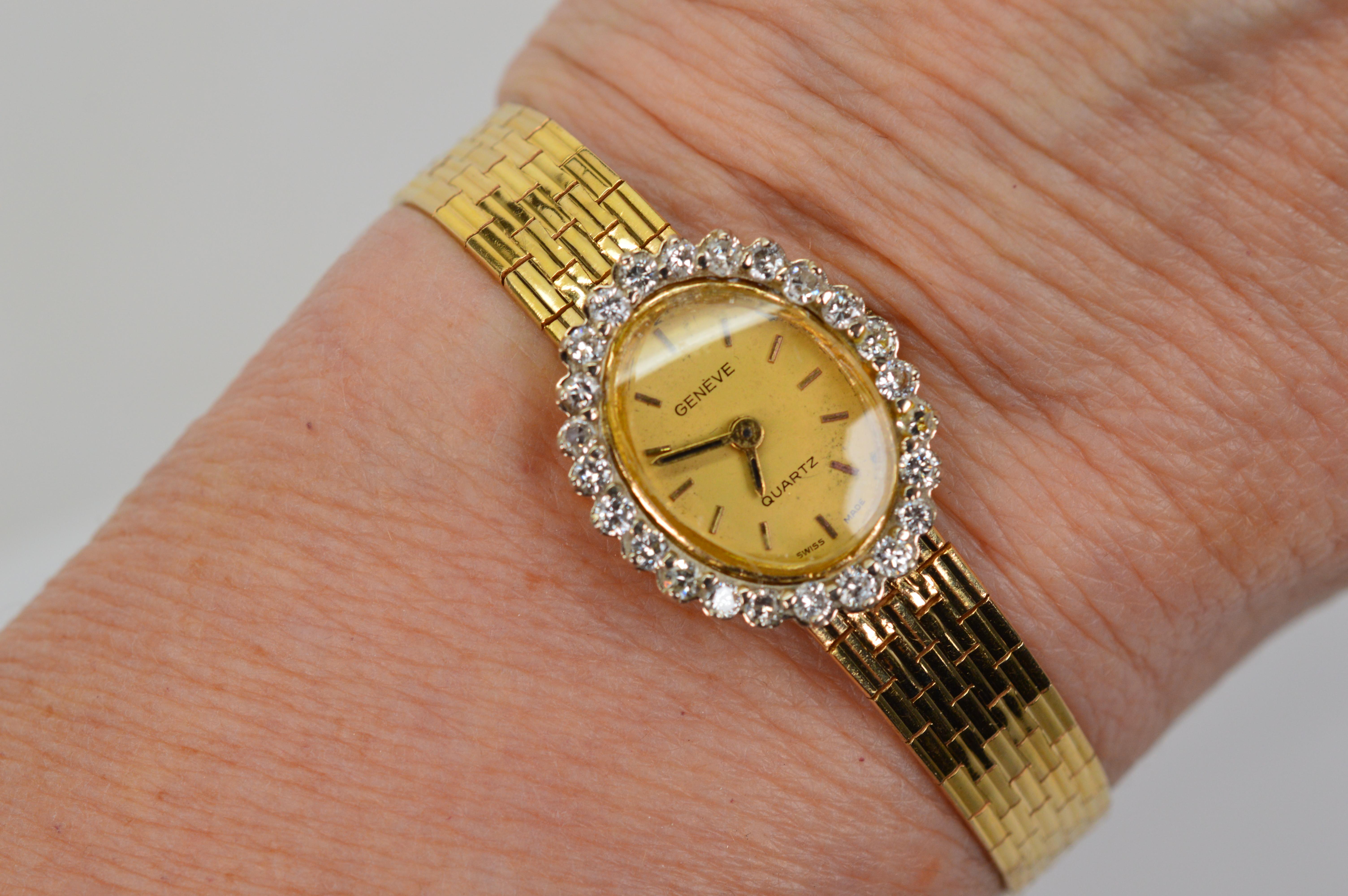 Vintage Geneve 14 Karat Gelbgold Diamant-Quarz-Uhr mit Quarz-Uhr, Vintage im Zustand „Gut“ im Angebot in Mount Kisco, NY