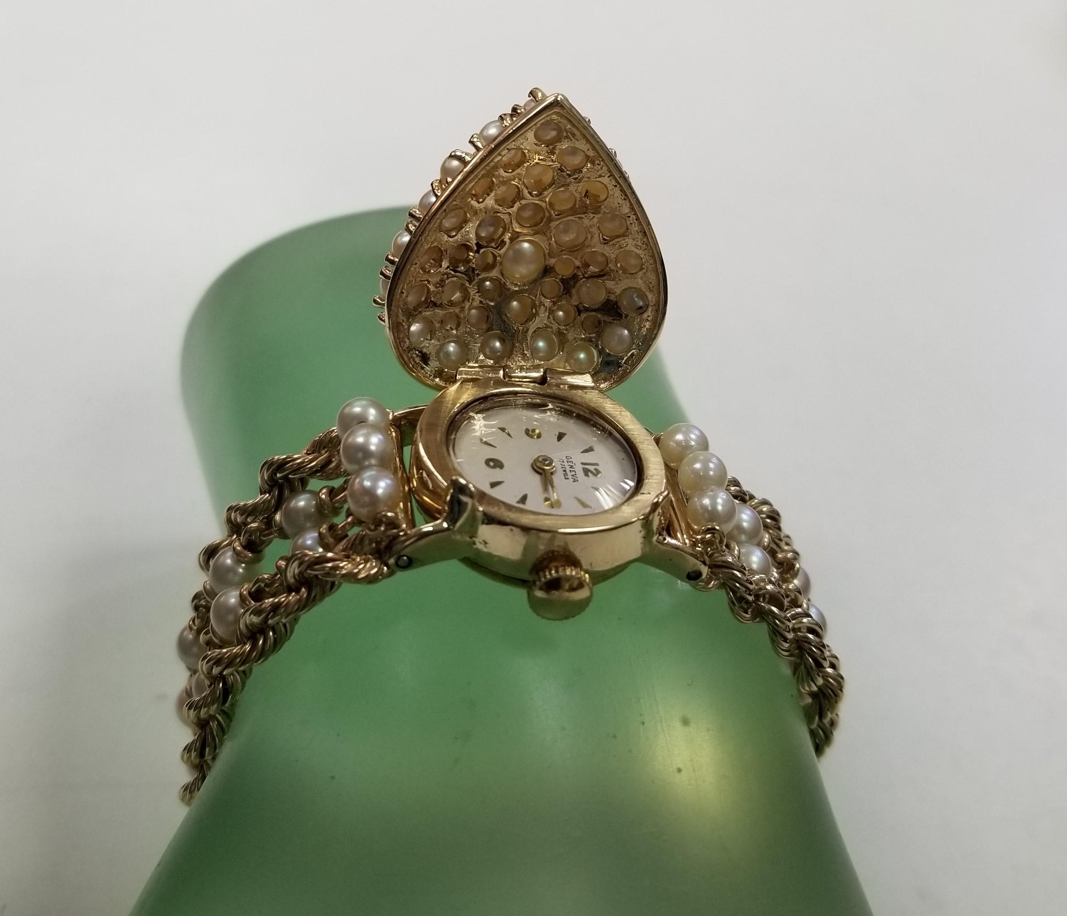 Montre Vintage Geneve 14 Karat Yellow Pearl & Gold Rope Bracelet watch w/ hidden Watch Unisexe en vente
