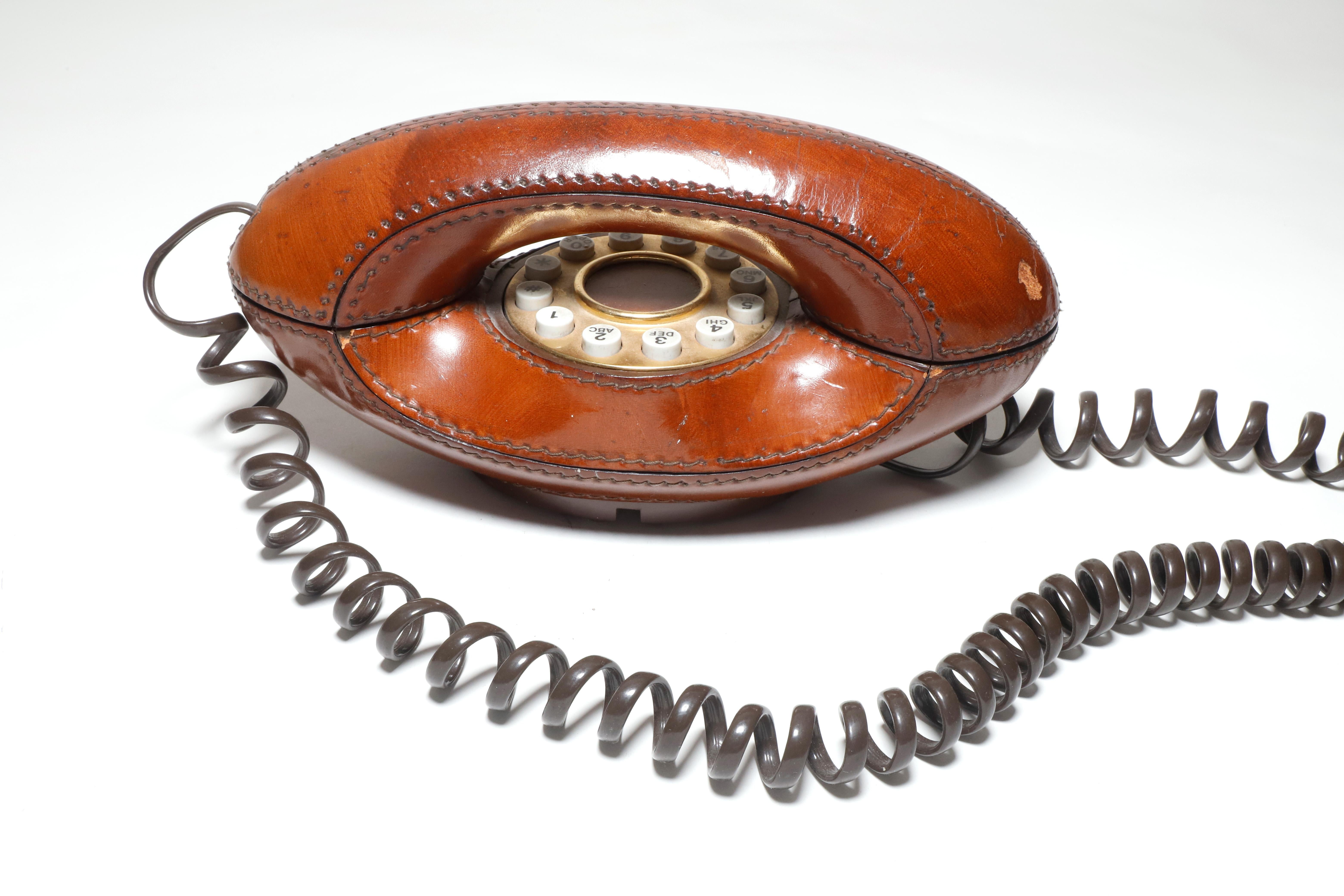 Vintage Genie 1970er Retro Brown Leder Push Butoon Telefon (amerikanisch) im Angebot