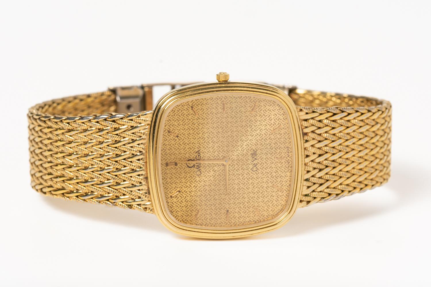 Montre-bracelet Vintage Omega De Ville Gold Tone pour hommes Bon état à Portland, England