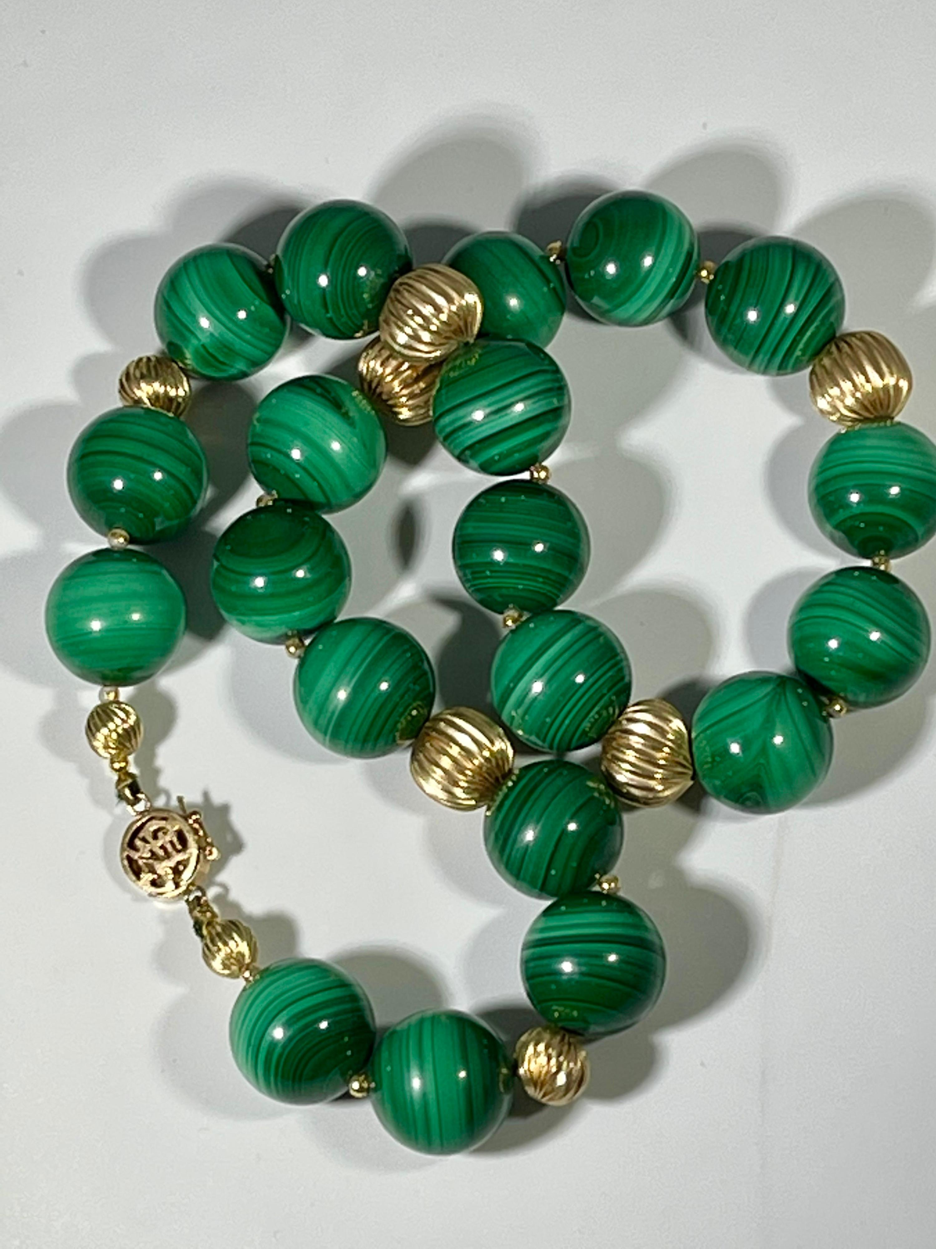 Vintage Echte Malachit Einzelstrang Halskette + 14 Karat Gelbgold Perle 8