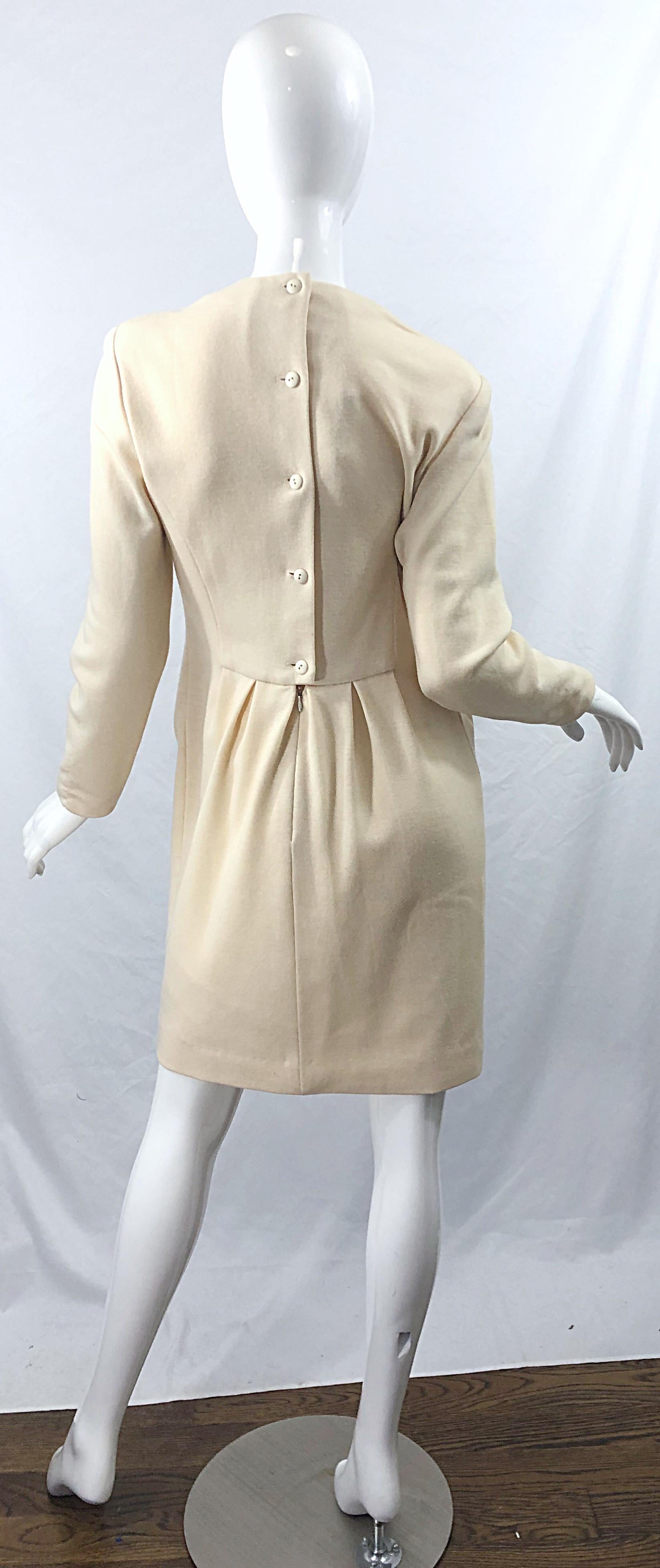 Vintage Geoffrey Beene for Bergdorf Goodman Size 10 Ivory Off White Wool Dress For Sale 1