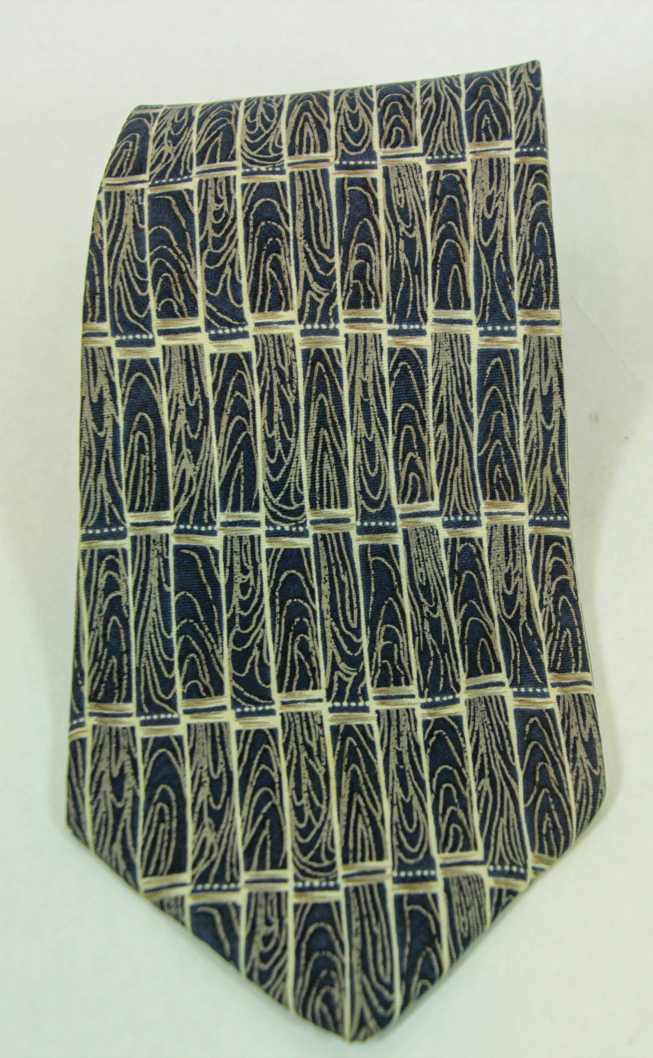 Gray Vintage Geoffrey Beene Men’s Silk Neck Tie Made in Italy For Sale
