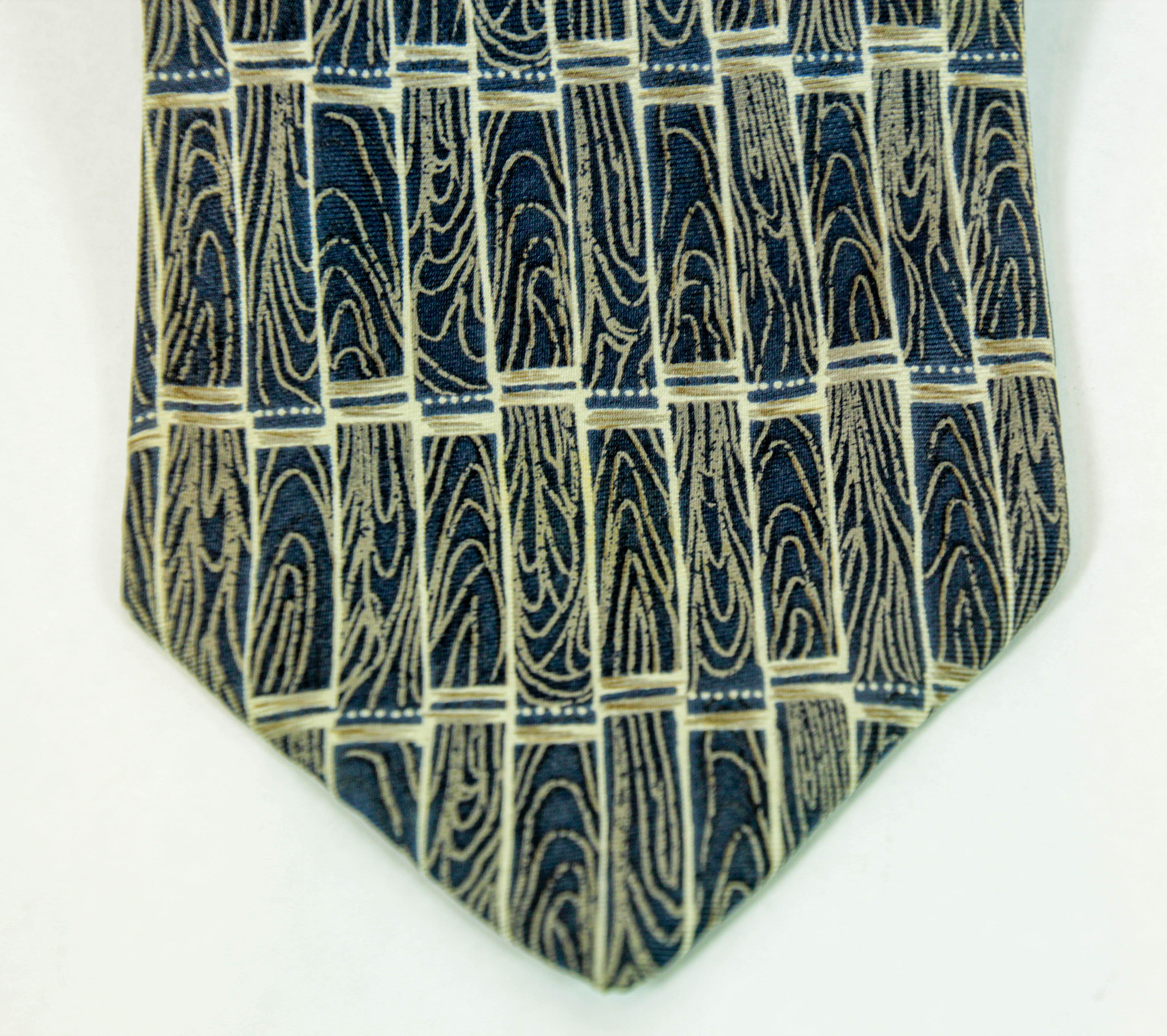 Vintage Geoffrey Beene Men’s Silk Neck Tie Made in Italy In Good Condition For Sale In North Hollywood, CA