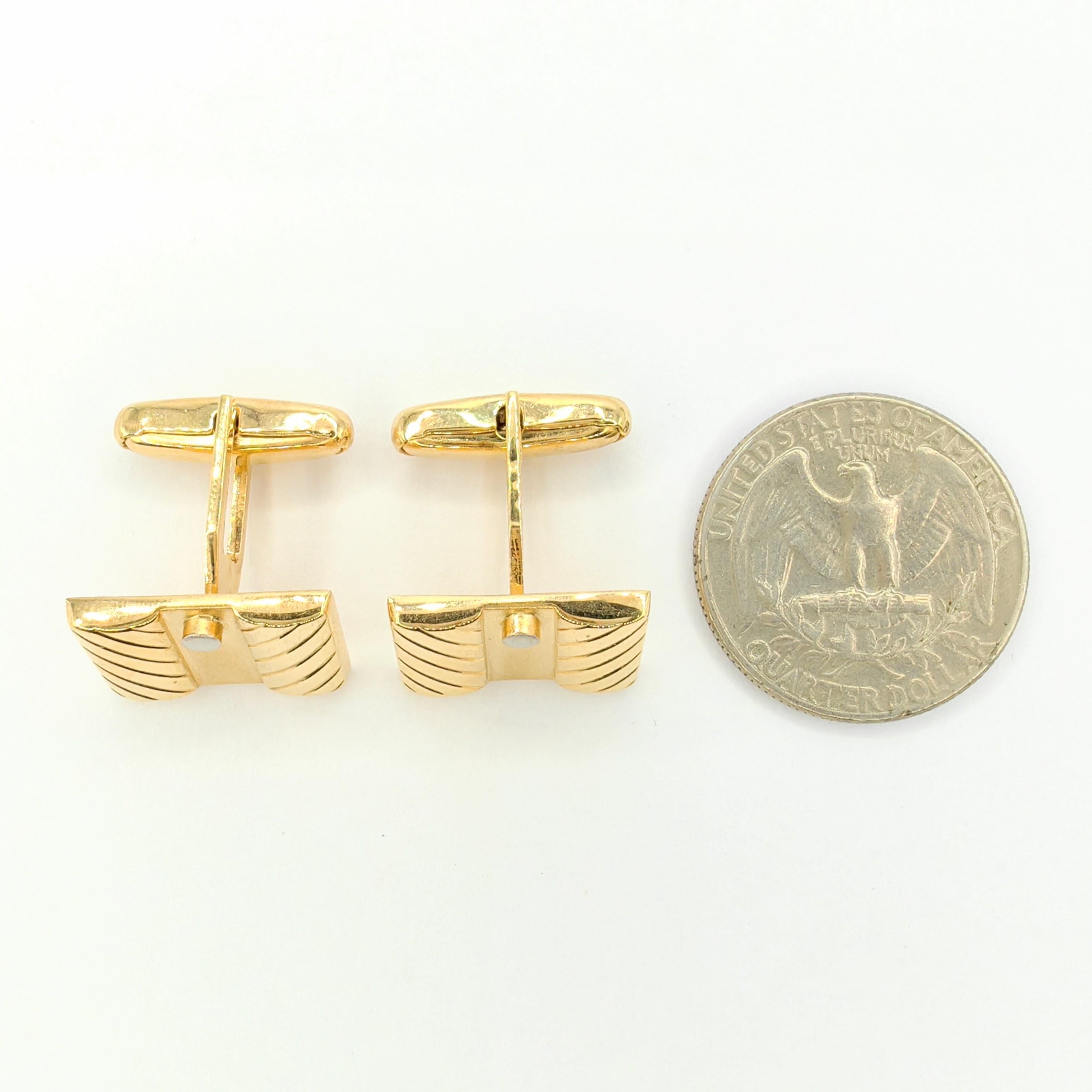 Vintage Geometric Design Cufflinks in 18K Yellow & White Two-tone Gold 4