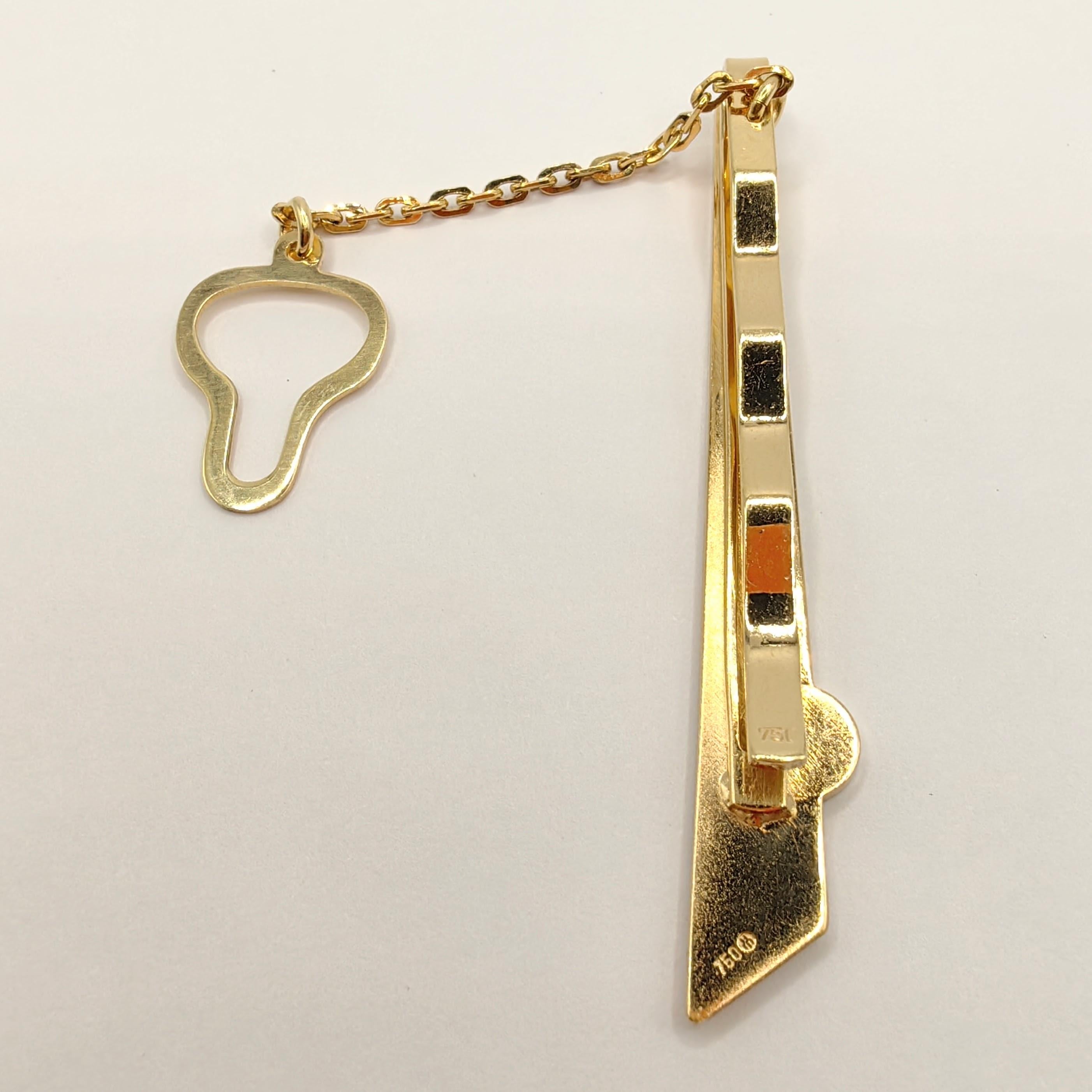 Clip cravate vintage à motif géométrique avec chaîne en or jaune et blanc bicolore 18 carats en vente 1