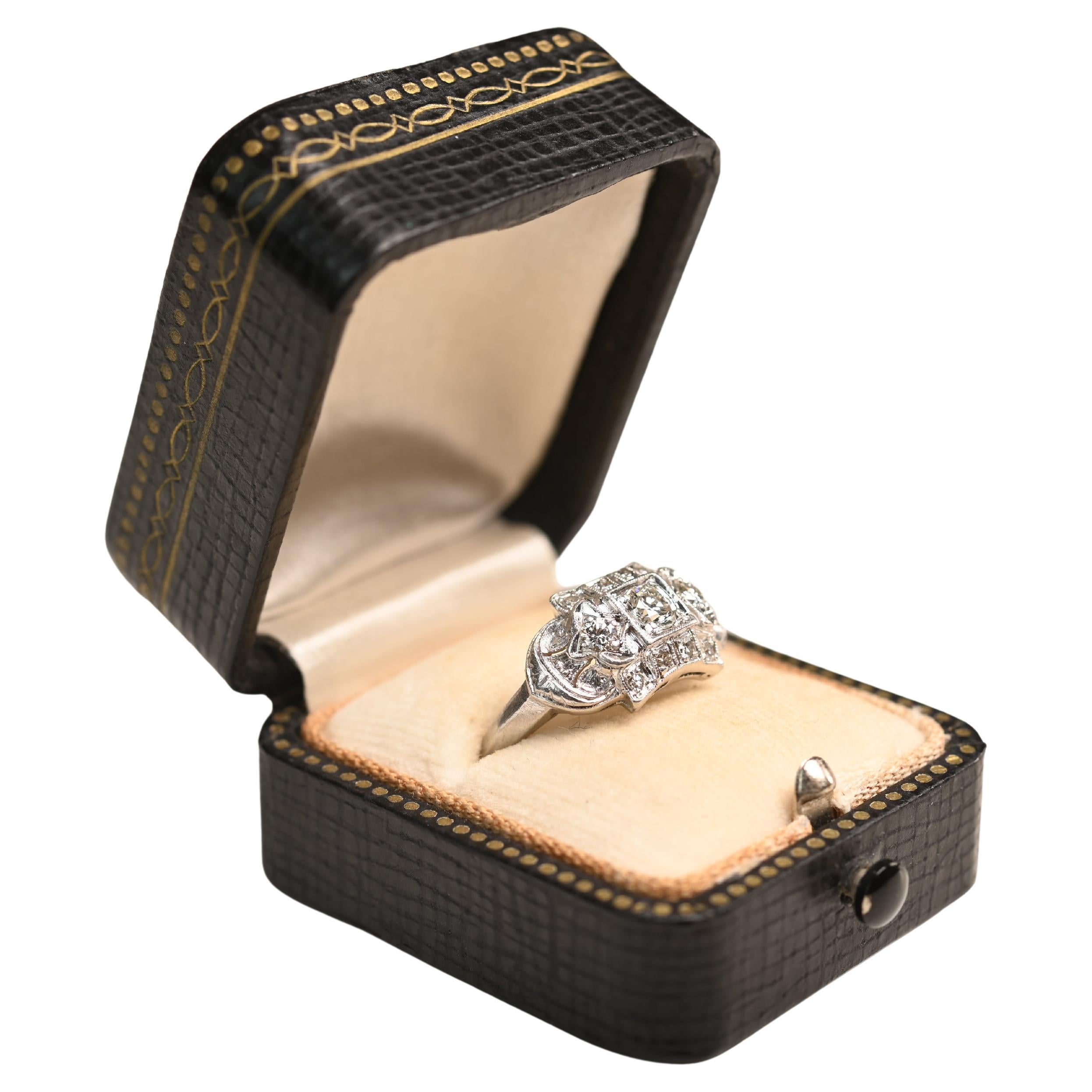 Anillo geométrico vintage de diamantes (aprox. 0,10 quilates), platino, circa 1950 en venta