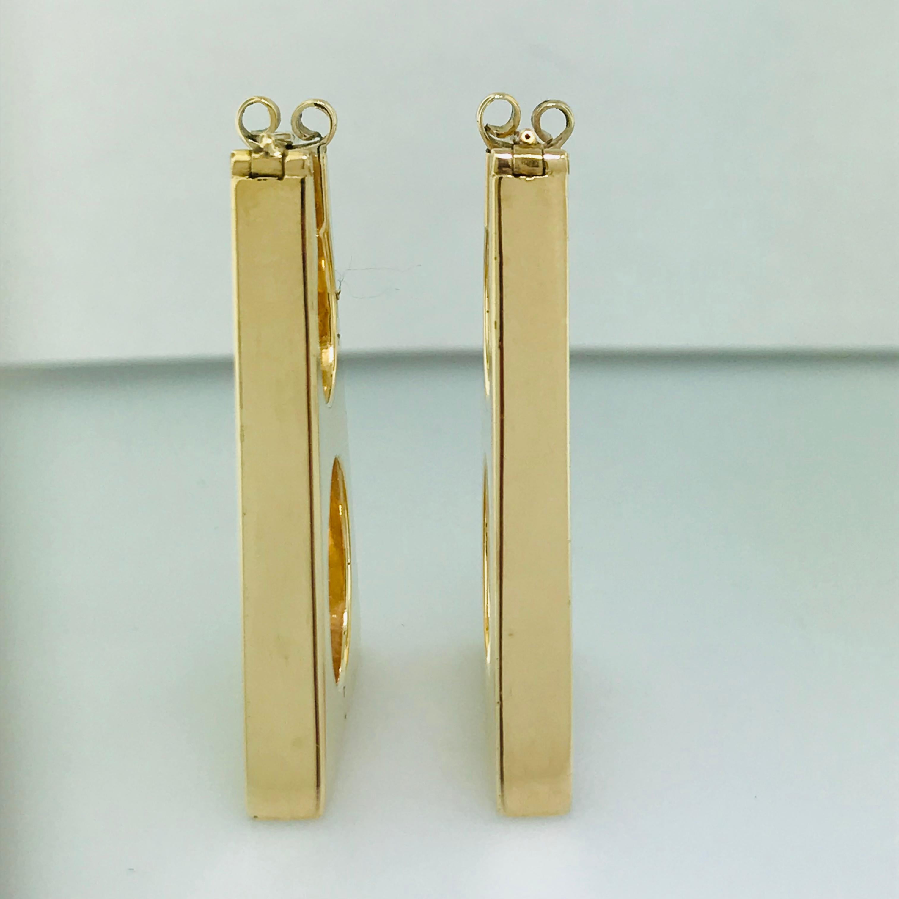 Women's Vintage Geometric Earrings in 14 Karat Yellow Gold, Hollow and Lightweight