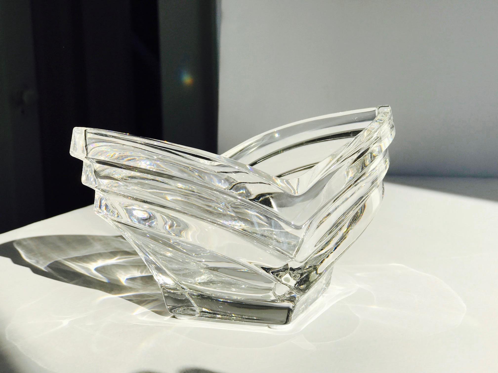 Mid-Century Modern Crystal Vide-Poche Dish with Geometric Fluted Glass, France, 1970s For Sale