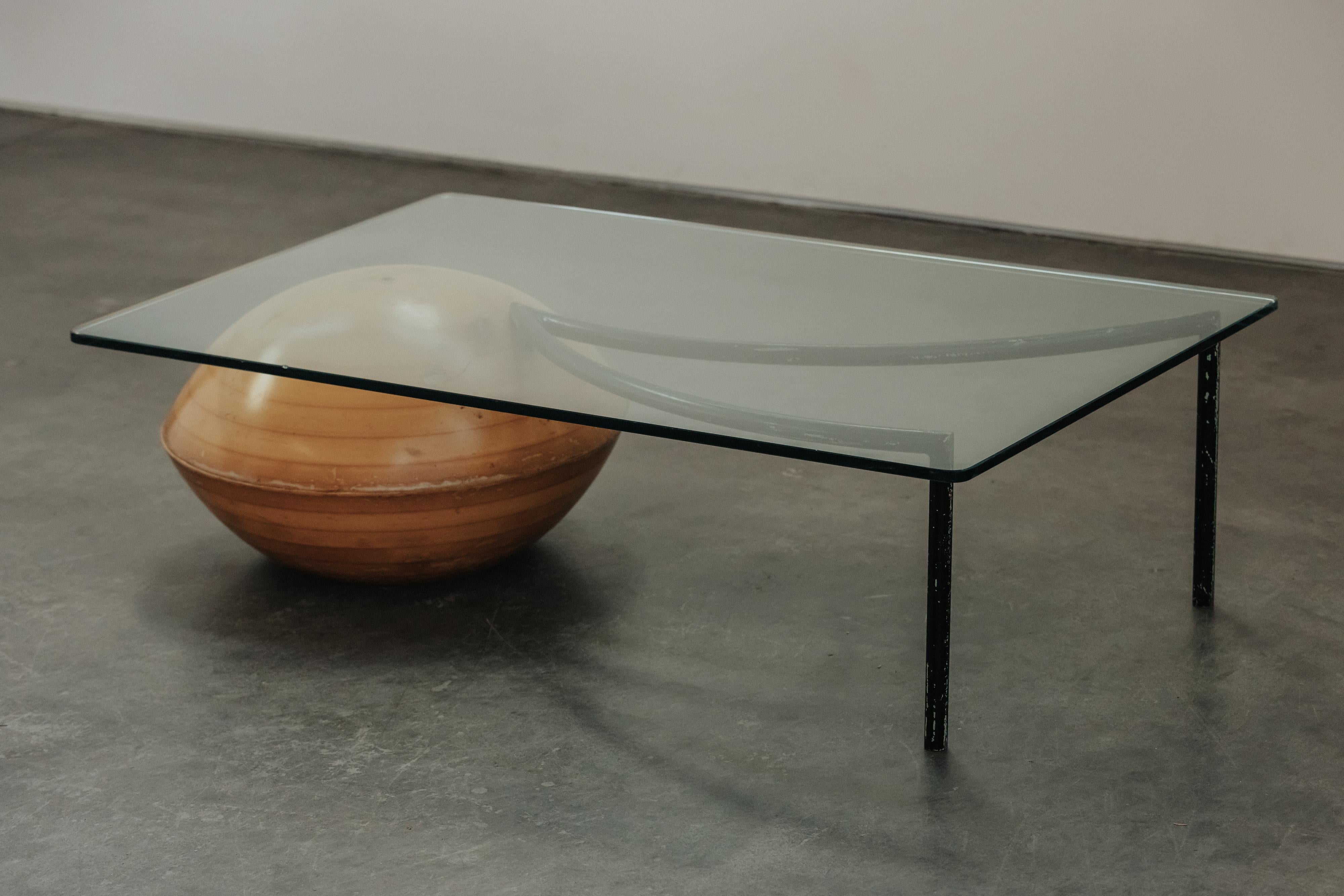 Table basse géométrique en verre de France, vers 1960 Bon état - En vente à Nashville, TN