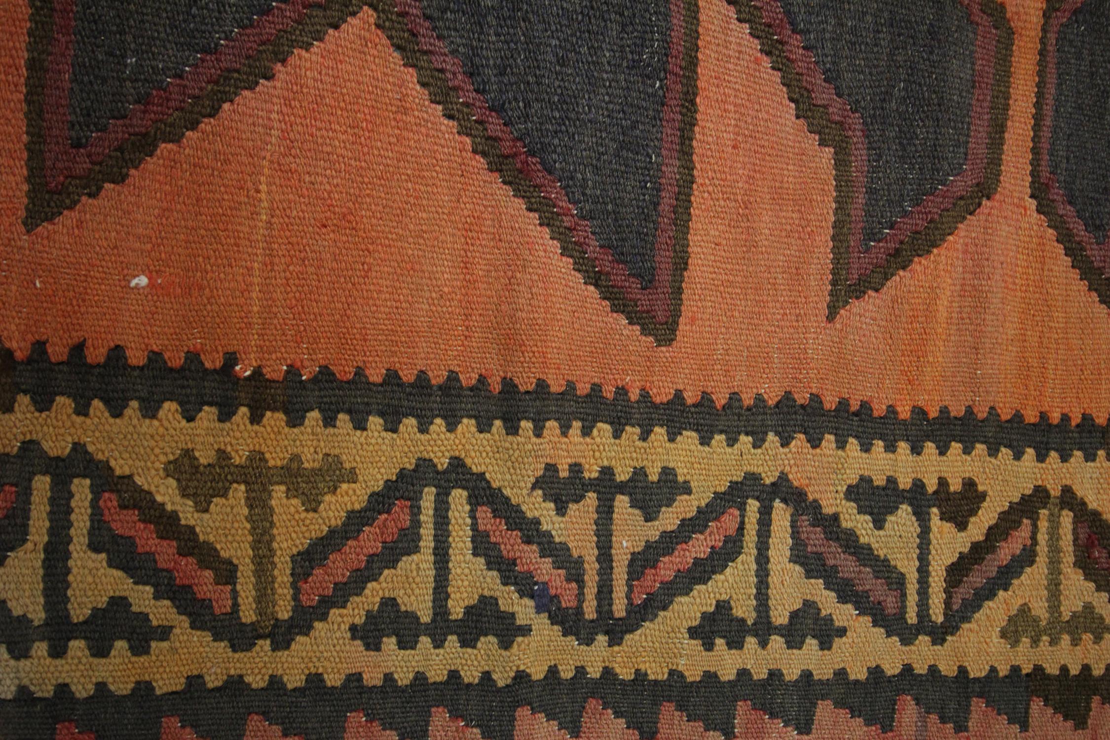 Coton Tapis Kilim géométrique vintage en laine orange tribal tissé à la main en vente