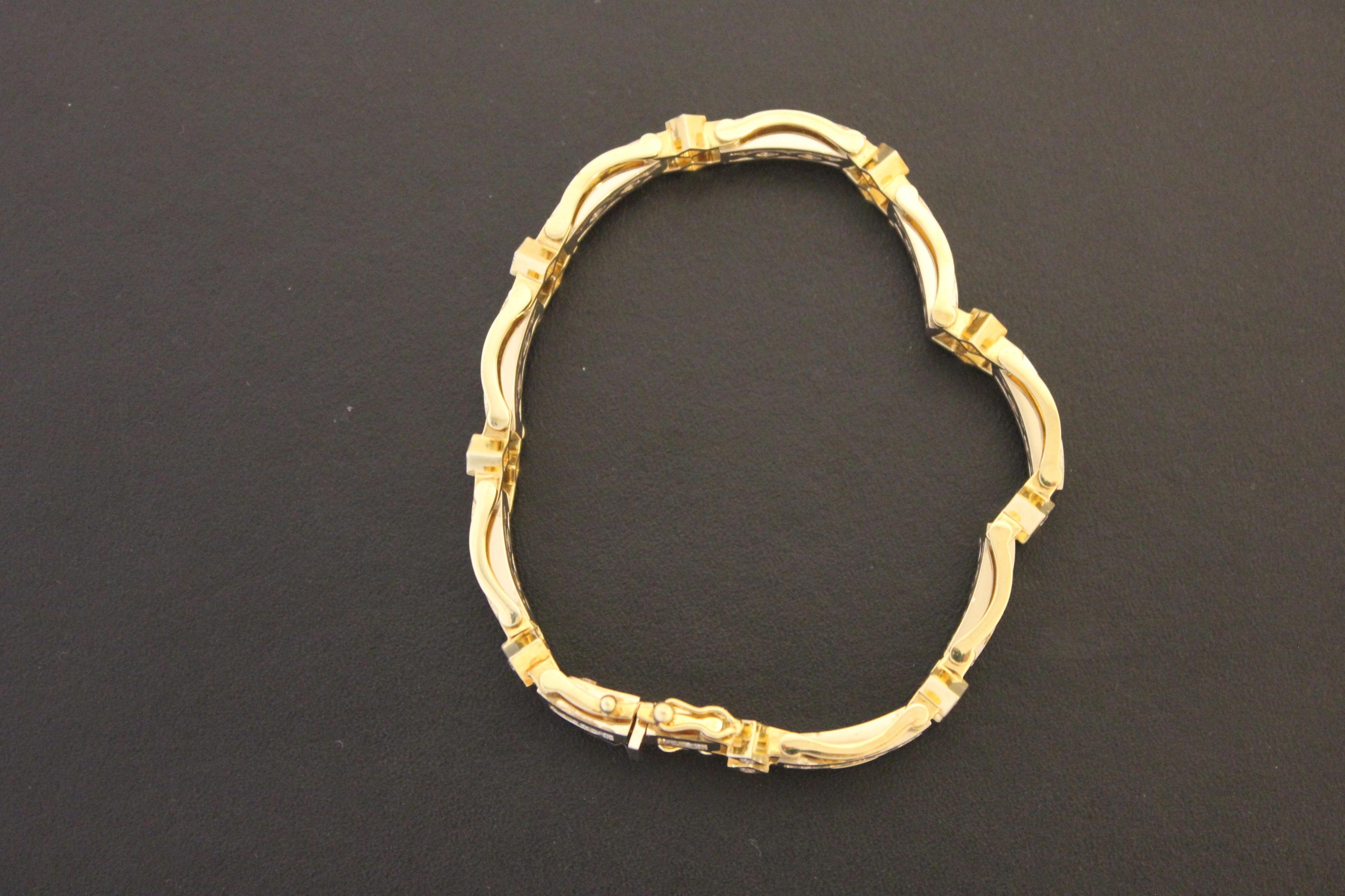 Vintage Geometric Link Diamond 18k Two Tone Yellow and White Gold Bracelet In Excellent Condition In beverly hills, CA