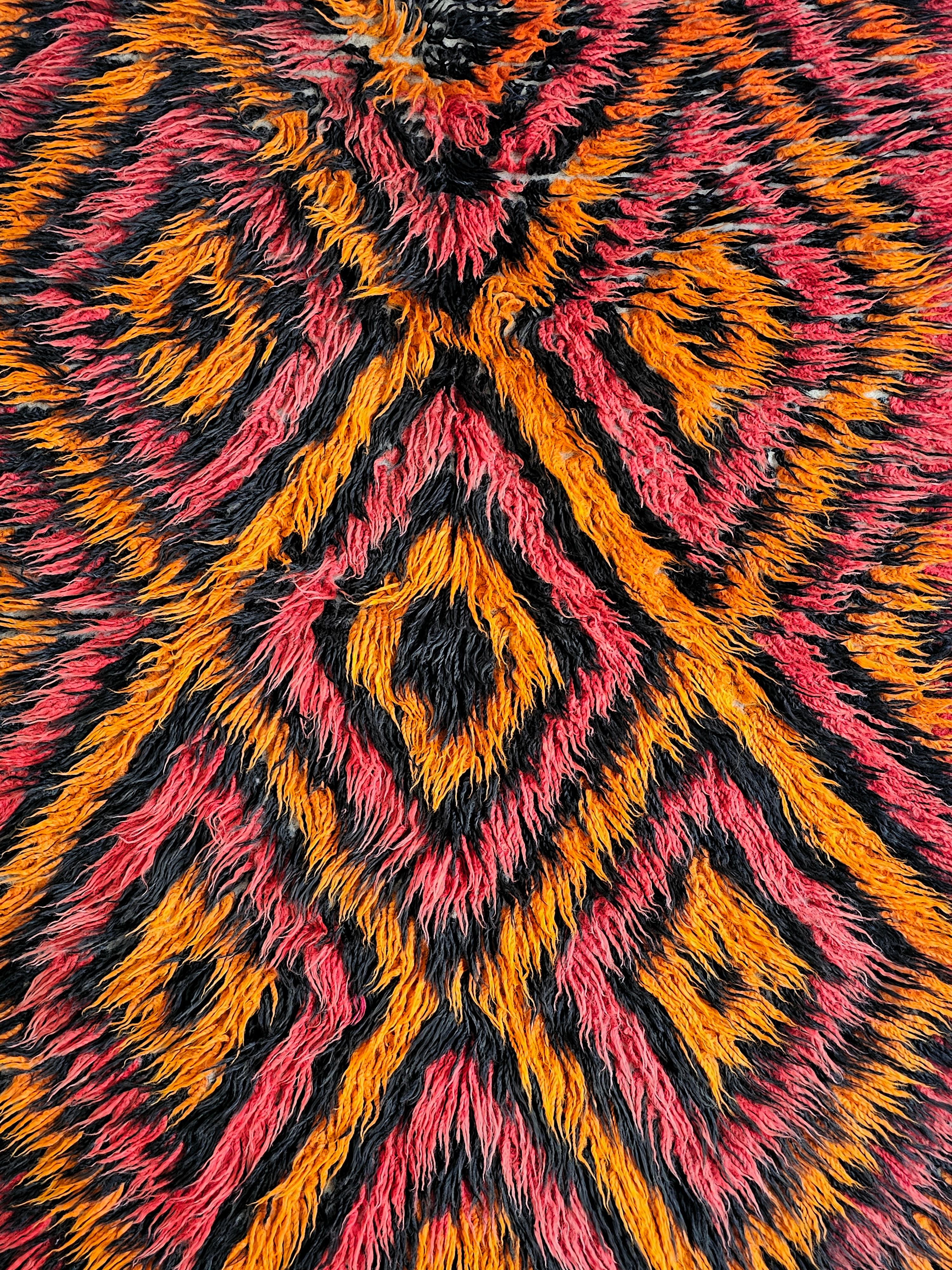 Mid-Century Modern Vintage Geometrical Tulu Rug in orange, red and black wool, Yugoslavia 1960s For Sale