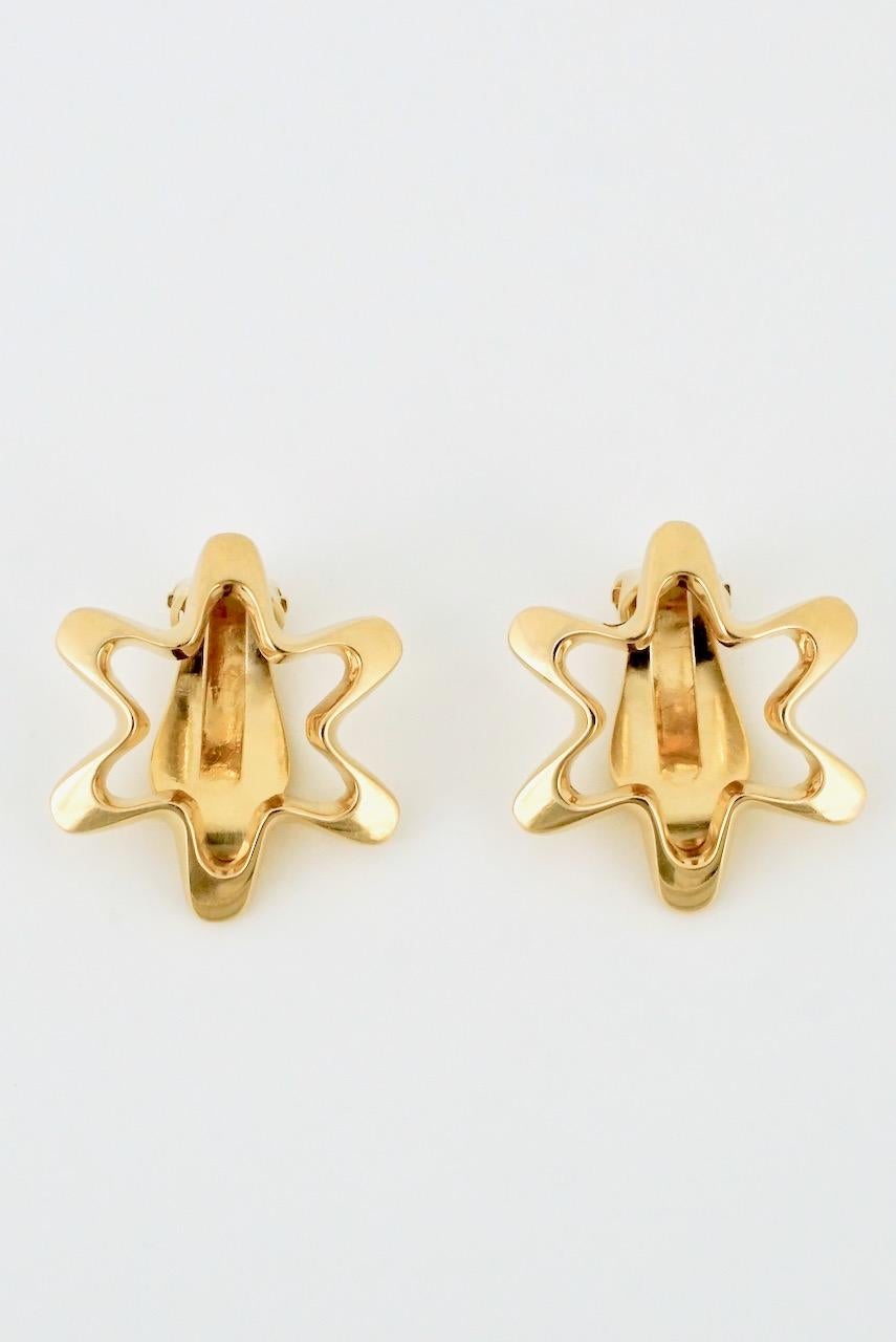 Vintage Georg Jensen 18k Gold Star Clip Earrings Design 1139 Henning Koppel In Good Condition For Sale In Sydney, NSW