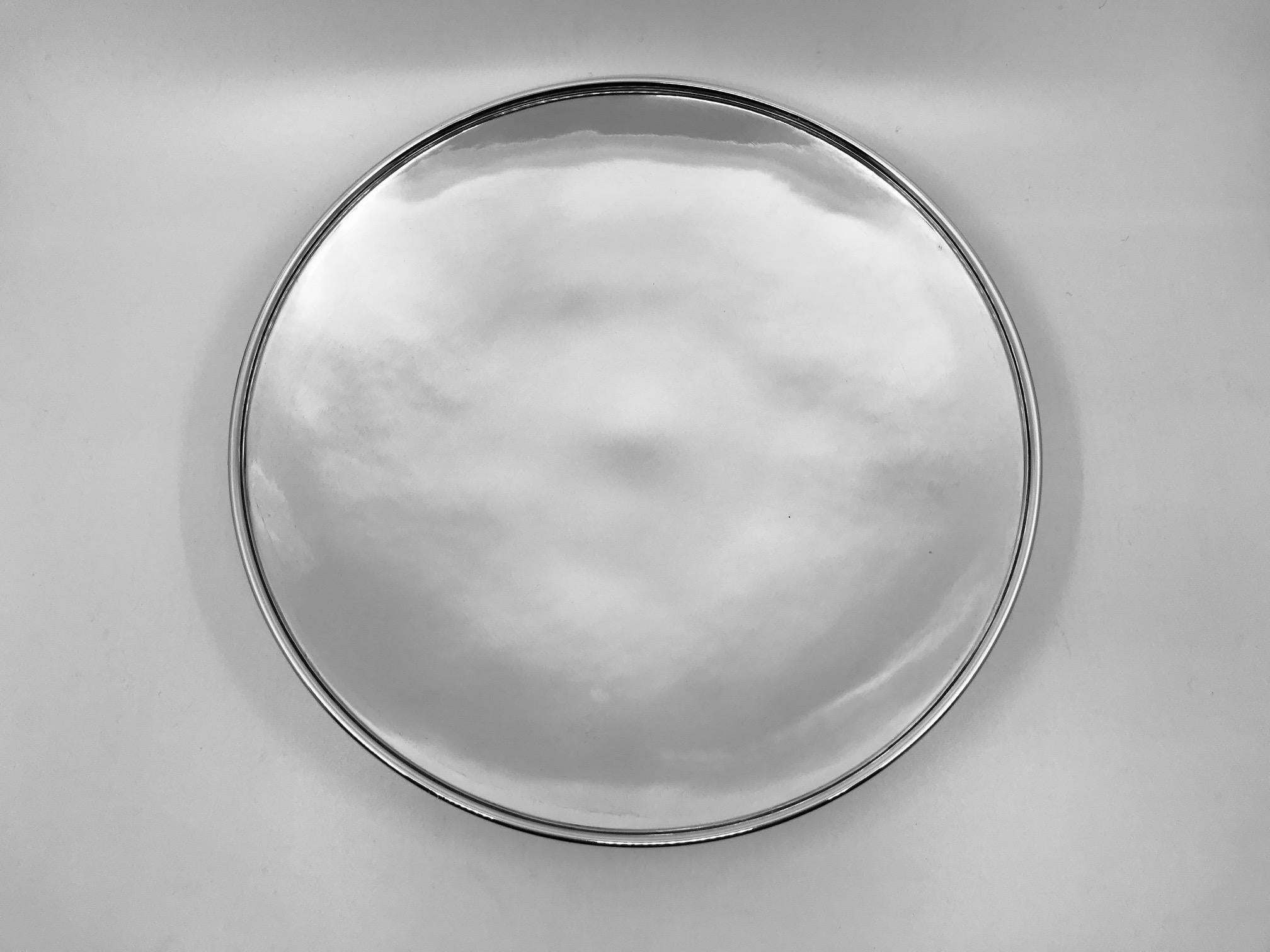Vintage Georg Jensen Art Deco Biscuit Tray 493b by Harald Nielsen In Good Condition For Sale In Hellerup, Hellerup
