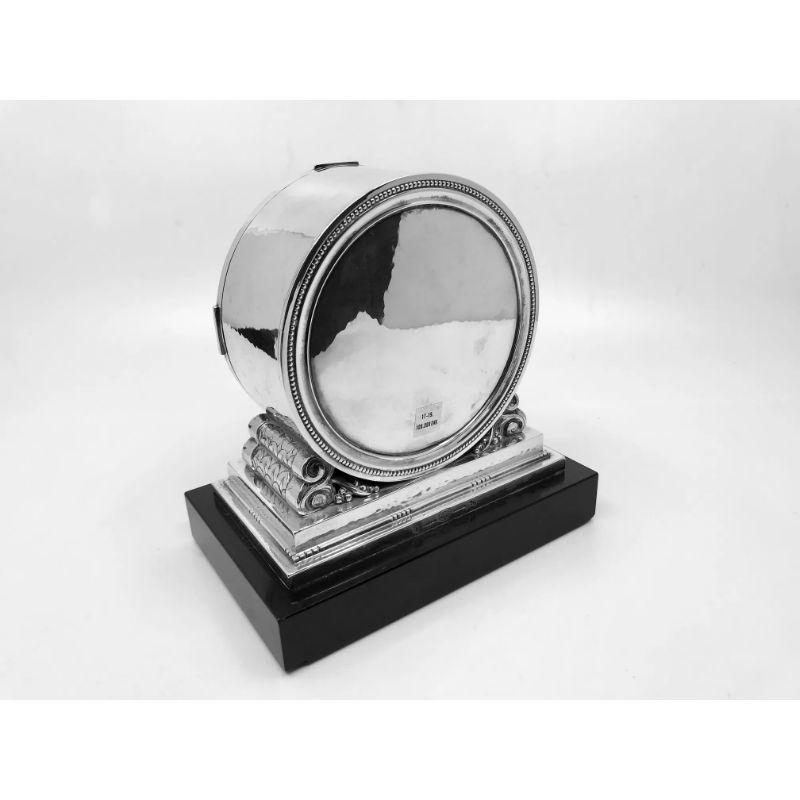 A vintage sterling silver Georg Jensen barometer on a granite base, design #596 by Johan Rohde from circa 1929.

Additional information:
Material: Sterling silver
Styles: Art Nouveau
Hallmarks: Vintage Georg Jensen hallmarks from