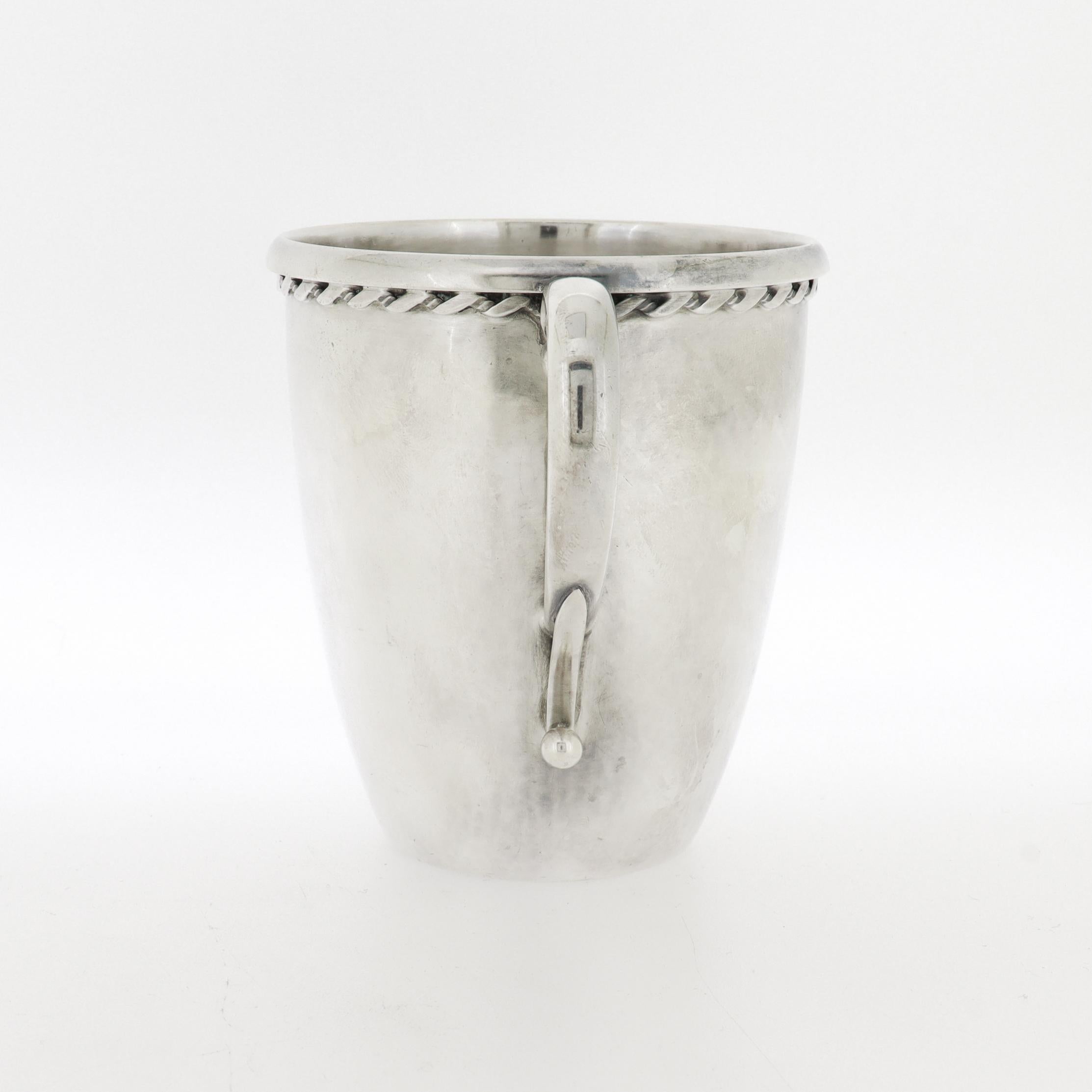 Vintage Georg Jensen Sterling Silber Blossom Child's Cup oder Becher Nr. 452 (Dänisch) im Angebot