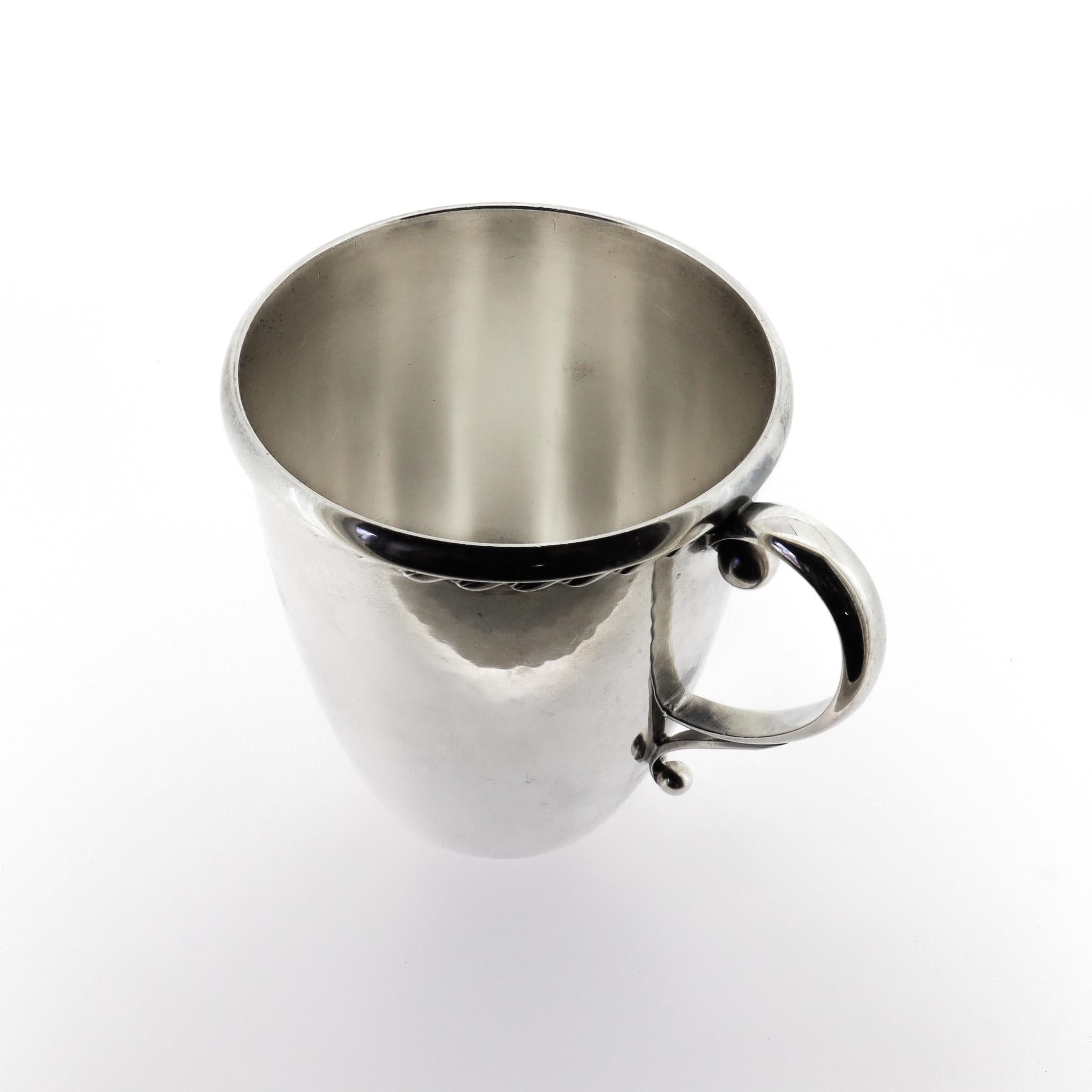 Vintage Georg Jensen Sterling Silber Blossom Child's Cup oder Becher Nr. 452 im Angebot 1
