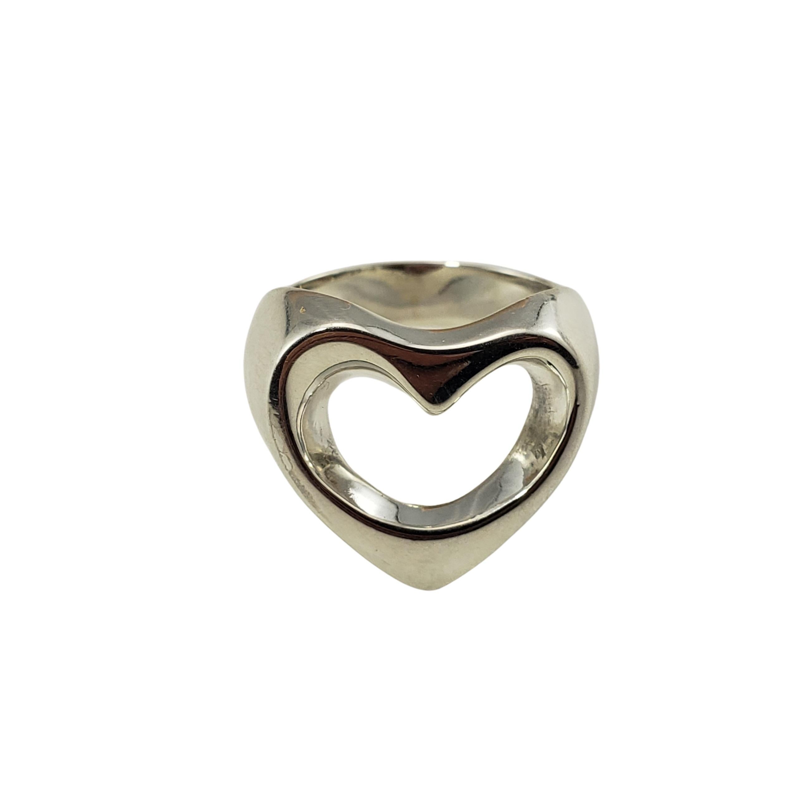 Vintage Georg Jensen Sterling Silver Heart Ring Size 6.25-

This stunning heart ring is crafted in  beautifully detailed sterling silver by Georg Jensen.  Width:  18 mm.  Shank:  4.5 mm.

Size: 6.25

Weight:  5.8 dwt. /  9.1 gr.

Stamped:  925  S 