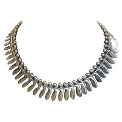 Collana d'argento Georg Jensen vintage disegnata da Bent Gabrielsen n. 115